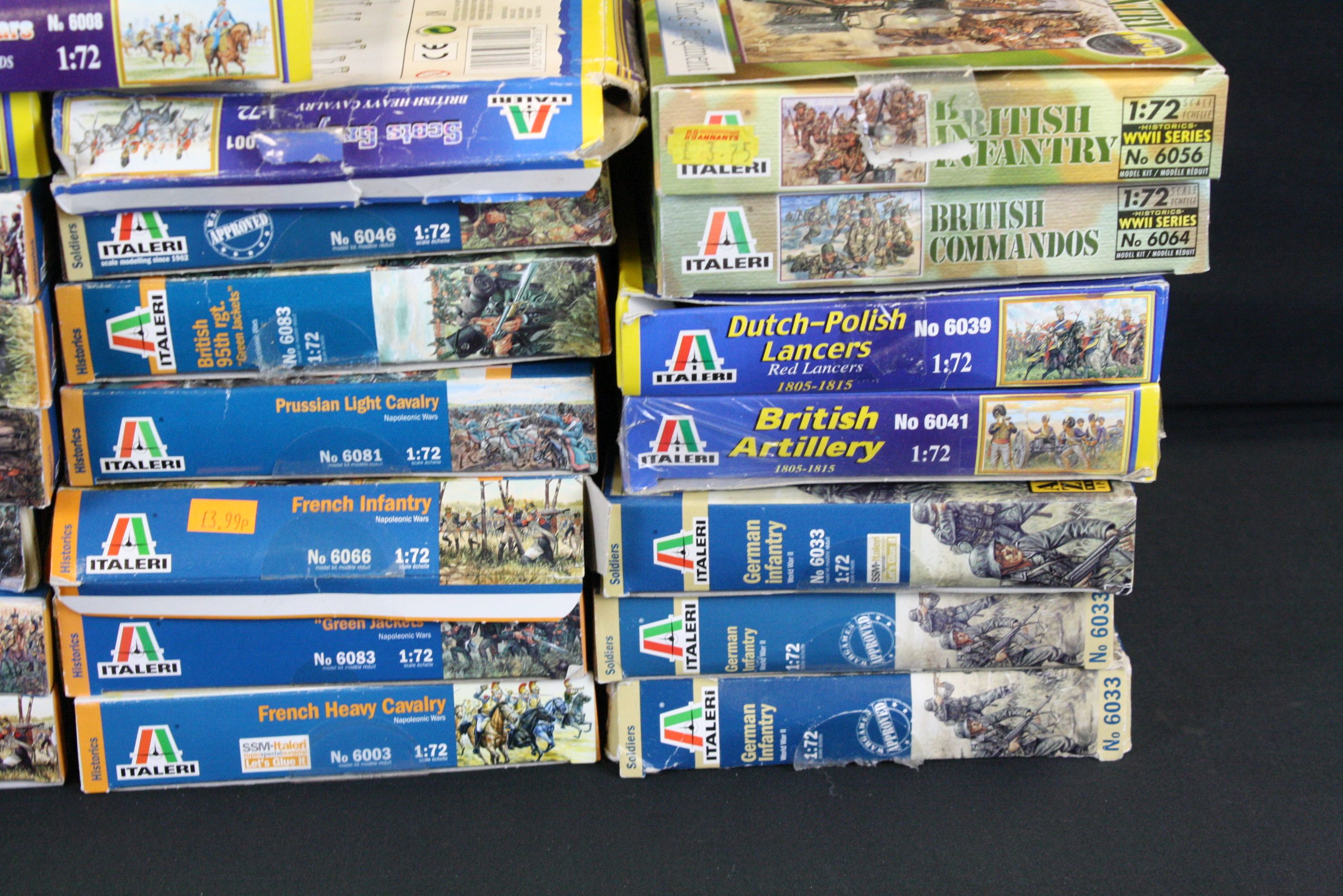 30 Boxed Italeri military-related 1:72 scale plastic figure sets to include 18 x Historics - Image 4 of 4