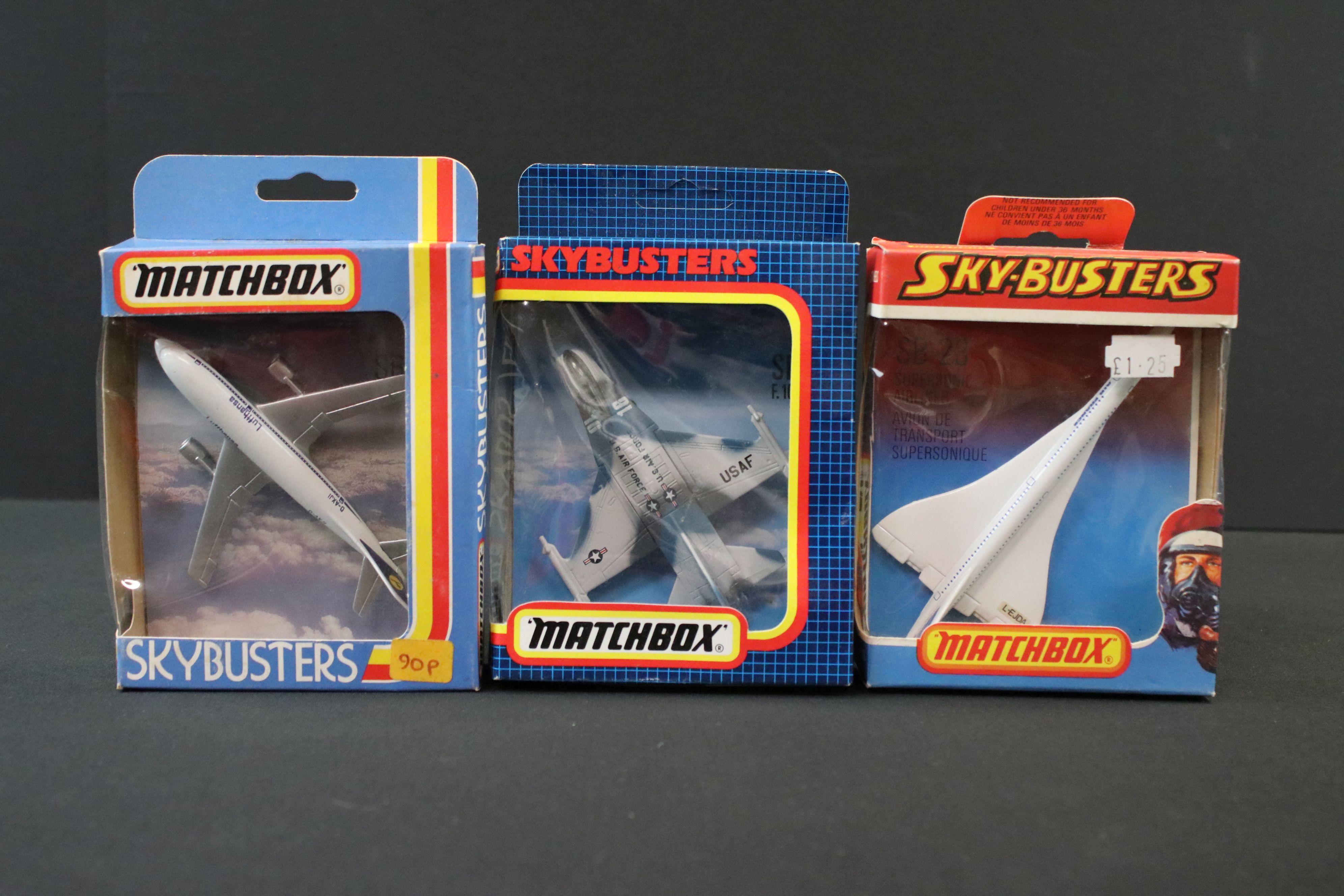 35 Boxed / carded Matchbox diecast models, circa 1980's, to include 5 x Skybusters (2 x SB-23, 2 x - Image 6 of 7