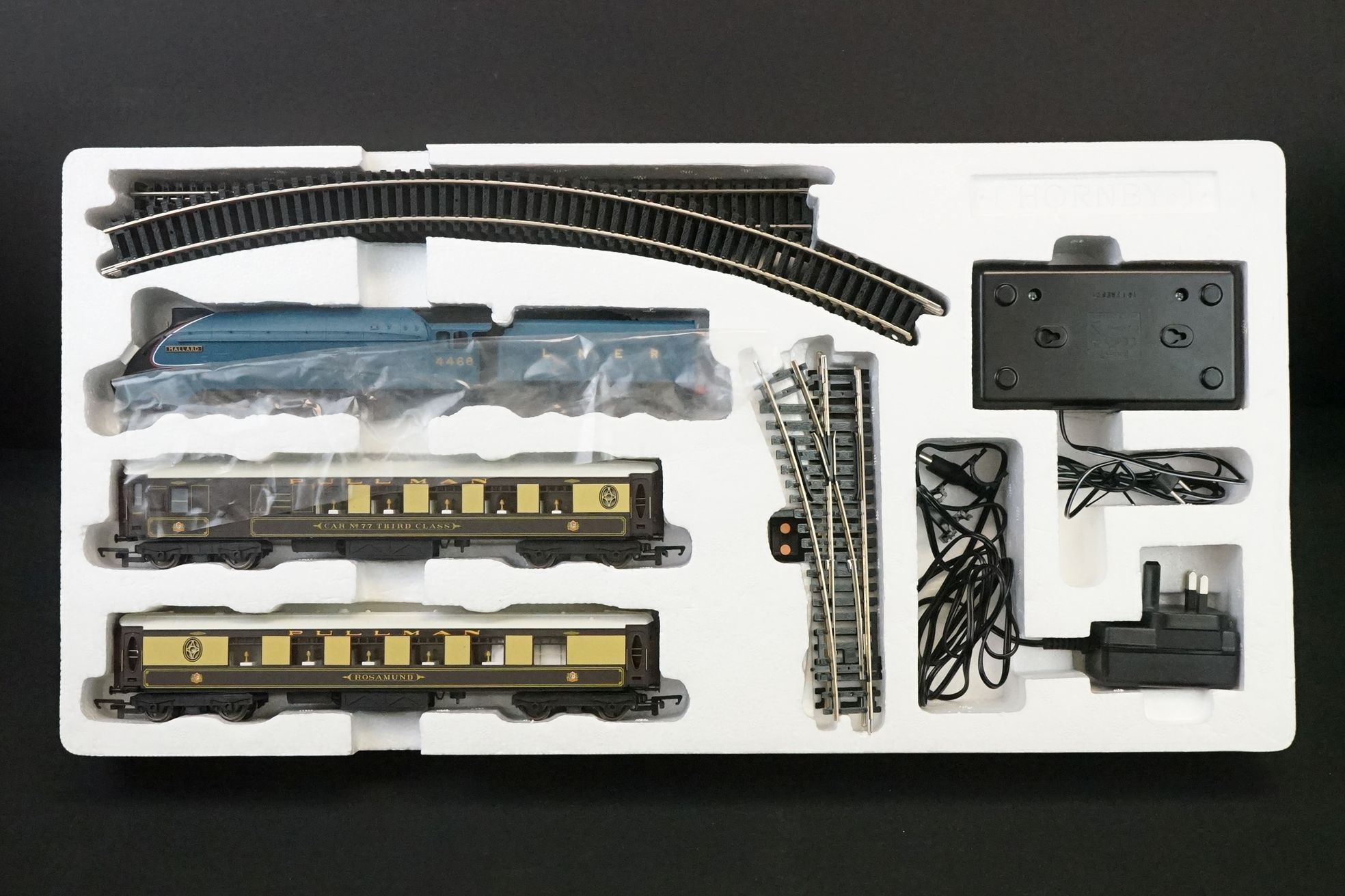 Boxed Hornby OO gauge R1202 The Mallard Pullman electric train set, complete - Image 5 of 12