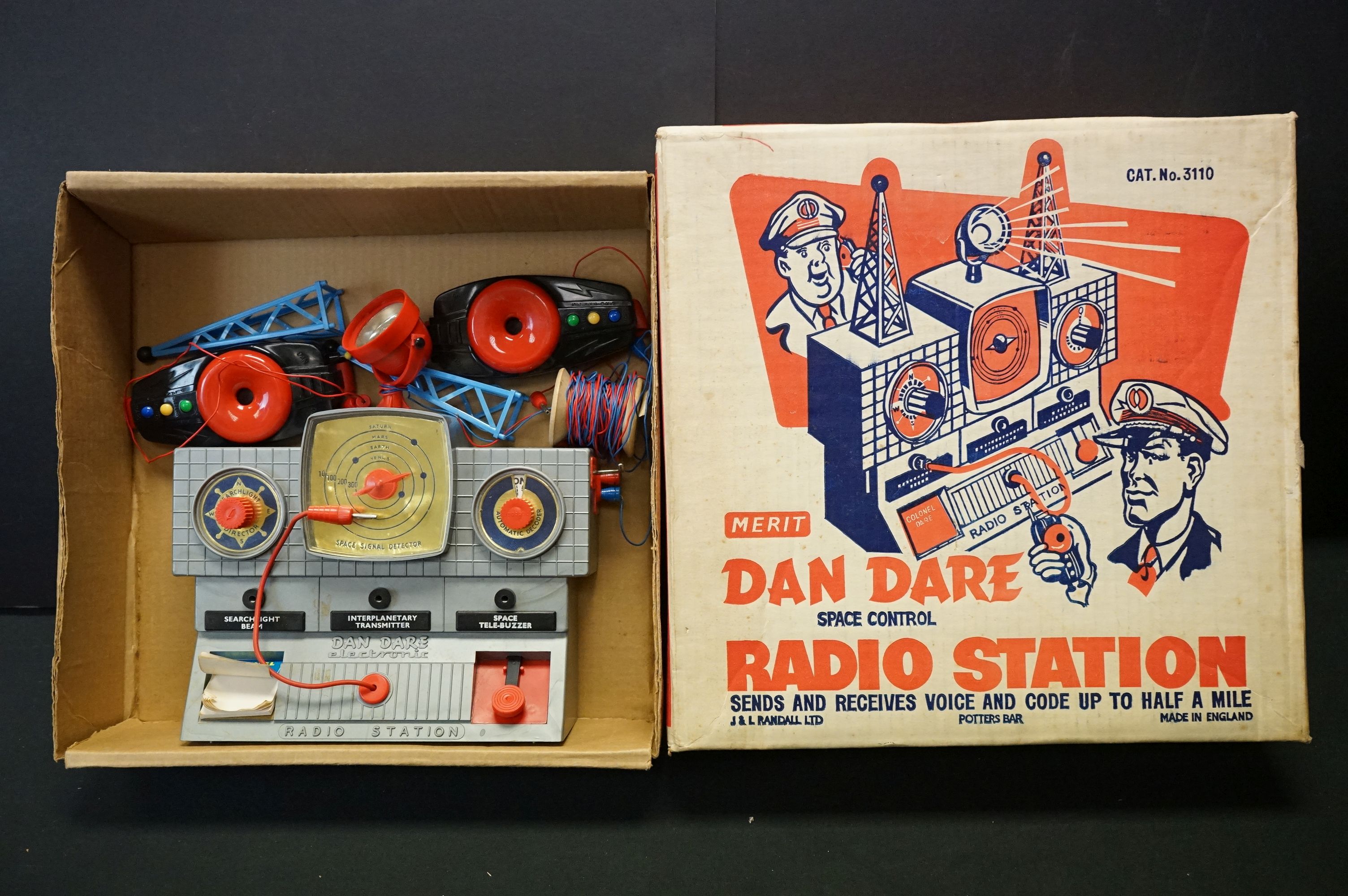 Boxed Merit Dan Dare Space Control Radio Station, no. 3110, contents appear gd other than missing - Image 2 of 13