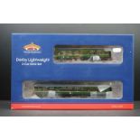 Boxed Bachmann OO gauge 32-516A Derby Lightweight Two Car DMU BR Green with Speed Whiskers