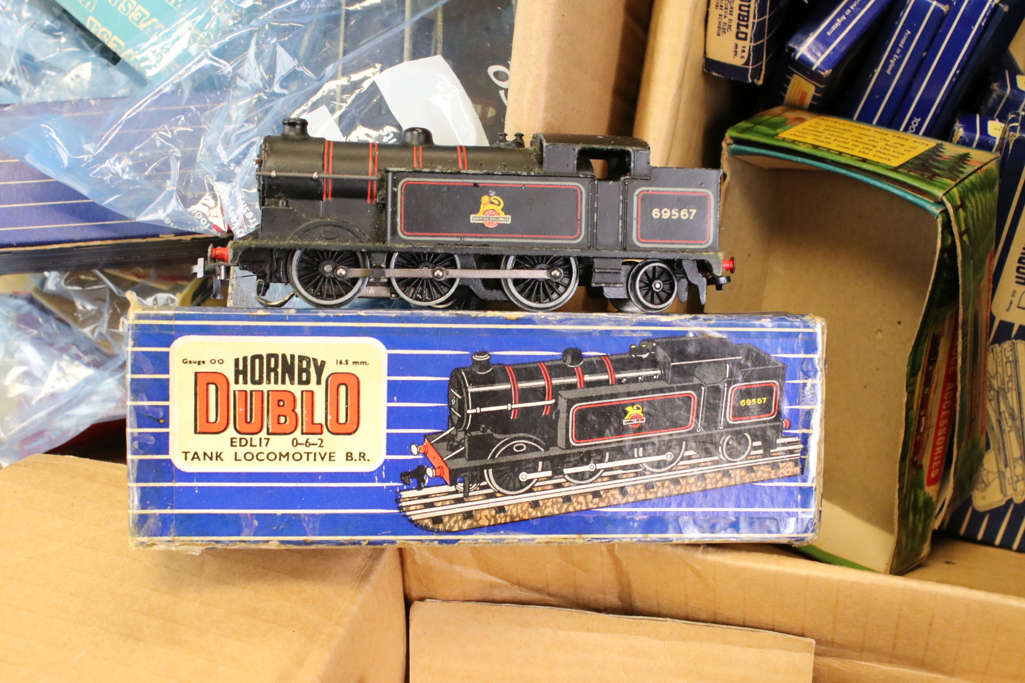 Quantity of Hornby Dublo model railway with OO gauge accessories to include a boxed EDL17 0-6-2 Tank - Image 3 of 8