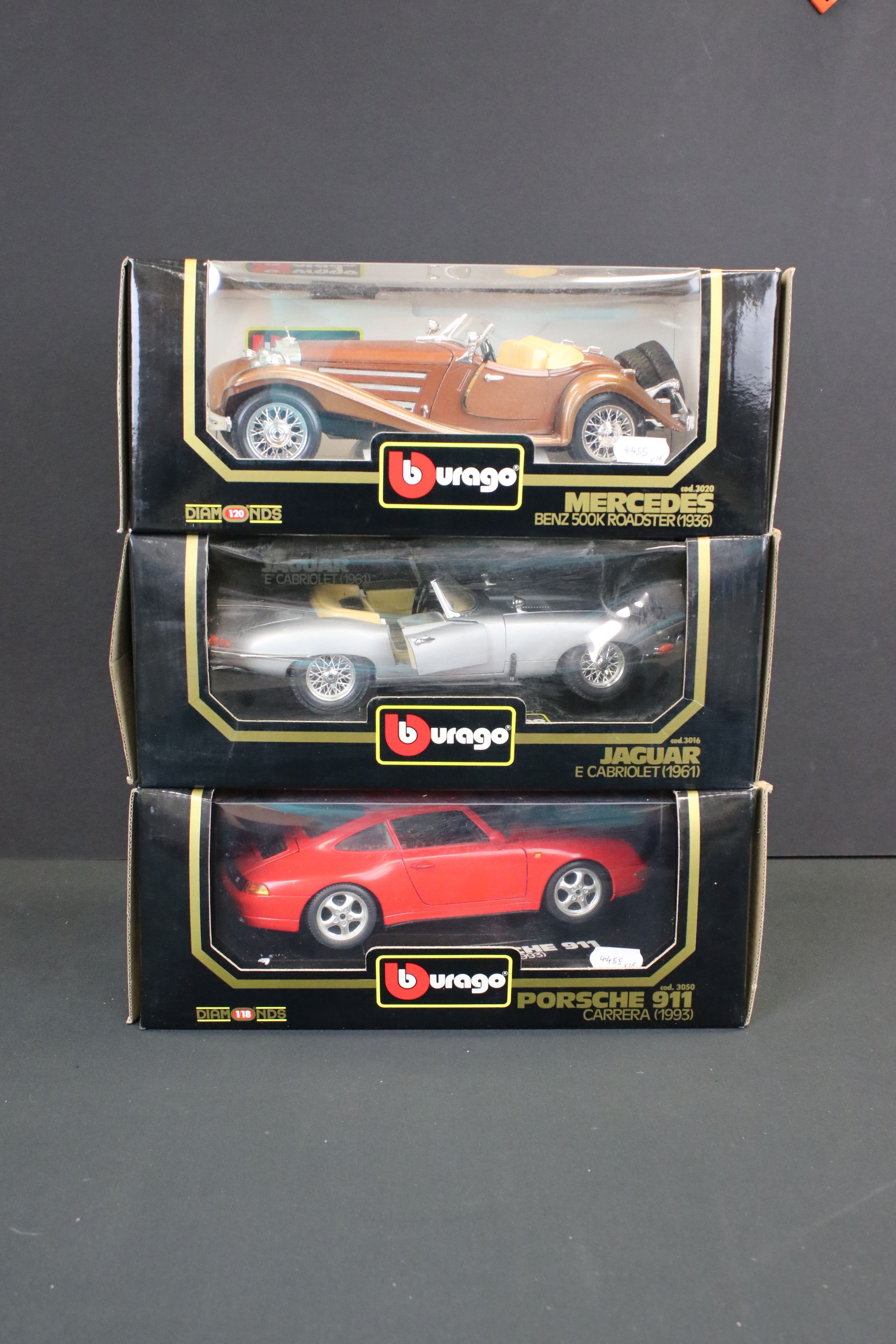 12 Boxed Burago 1/18-1/20 scale diecast models, featuring gold Collection and Diamonds range - Image 5 of 9