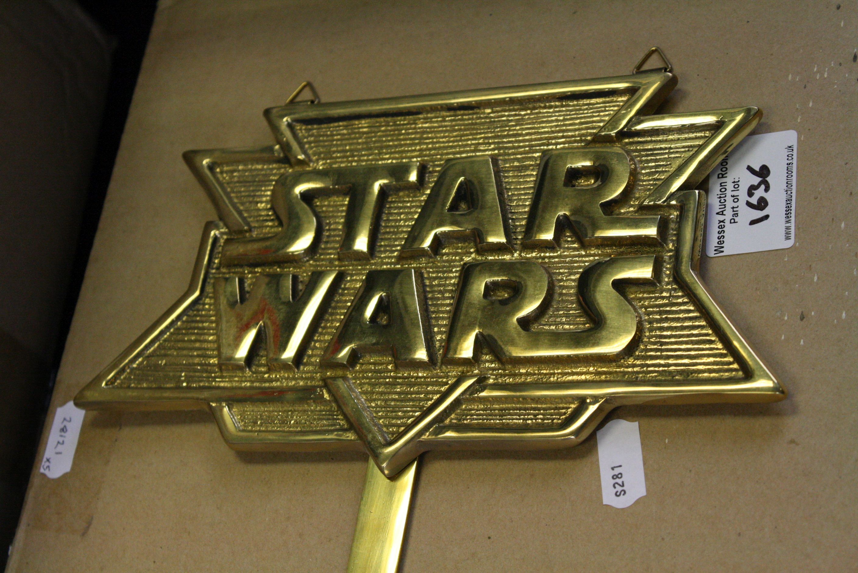 Star Wars - Mixed Star Wars collectables to include a boxed Bradford Exchange Star Wars Lightsaber - Image 5 of 7