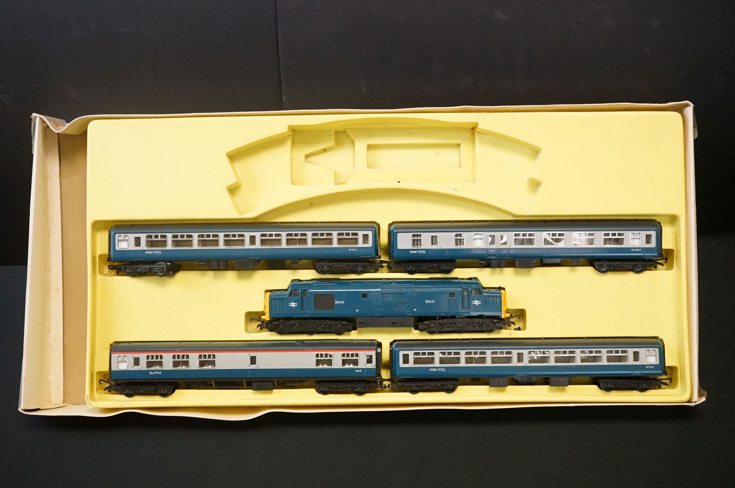 Quantity of Hornby OO gauge model railway to include boxed R504 Inter City Express Set containing - Image 11 of 12