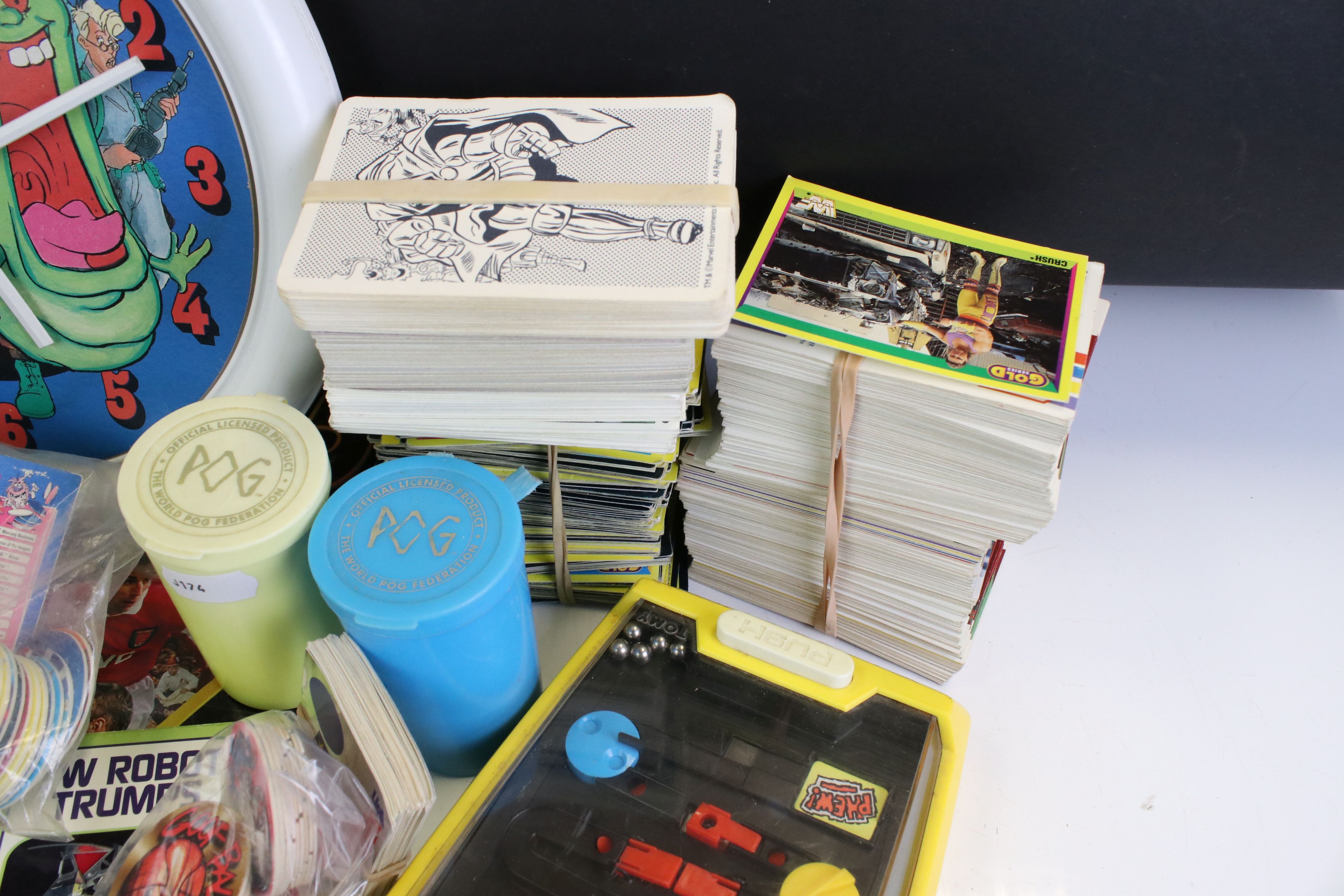 Collection of trading cards & sticker albums, mostly sports-related, to include 2 x football sticker - Image 3 of 15