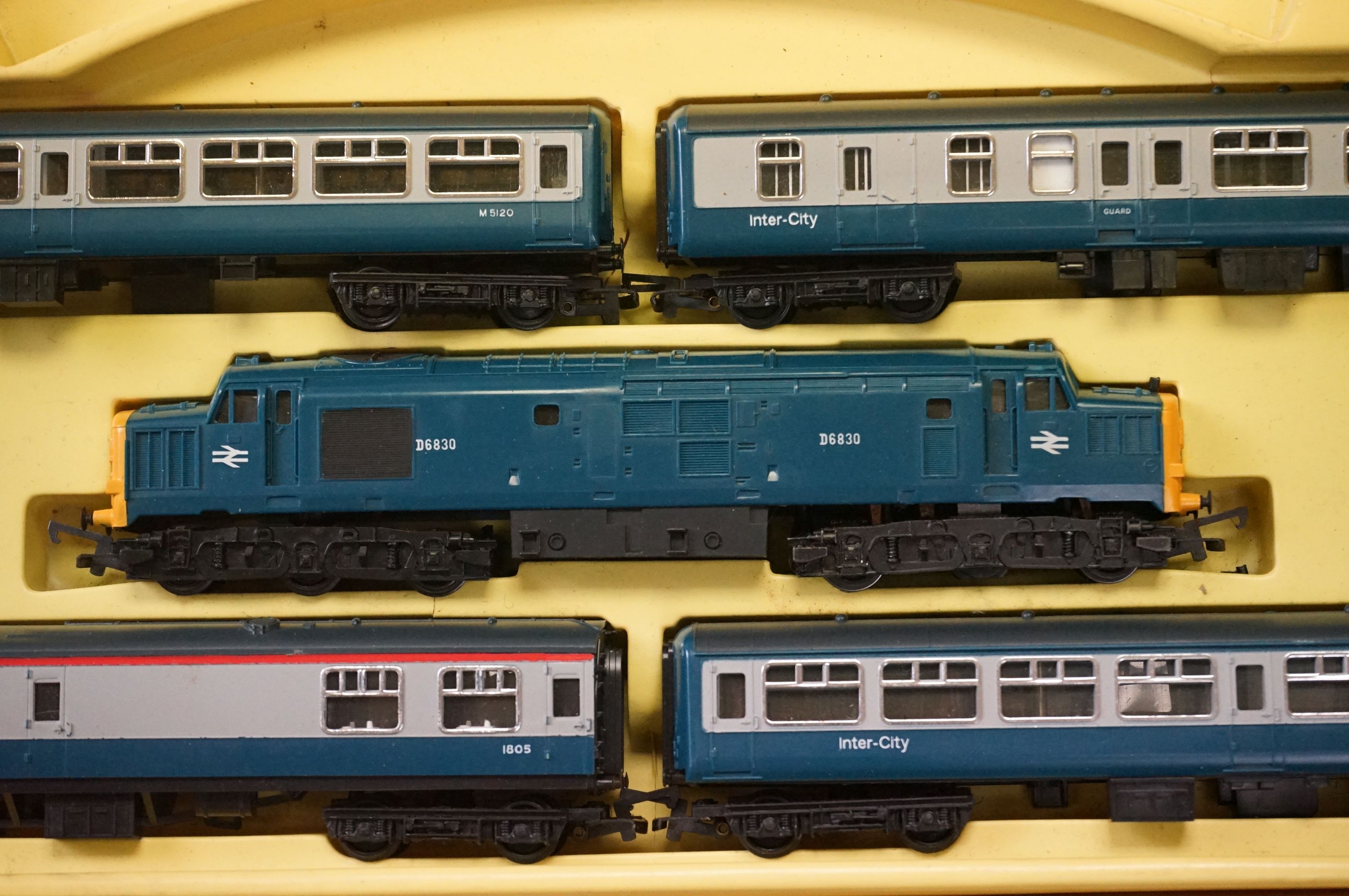 Quantity of Hornby OO gauge model railway to include boxed R504 Inter City Express Set containing - Image 12 of 12