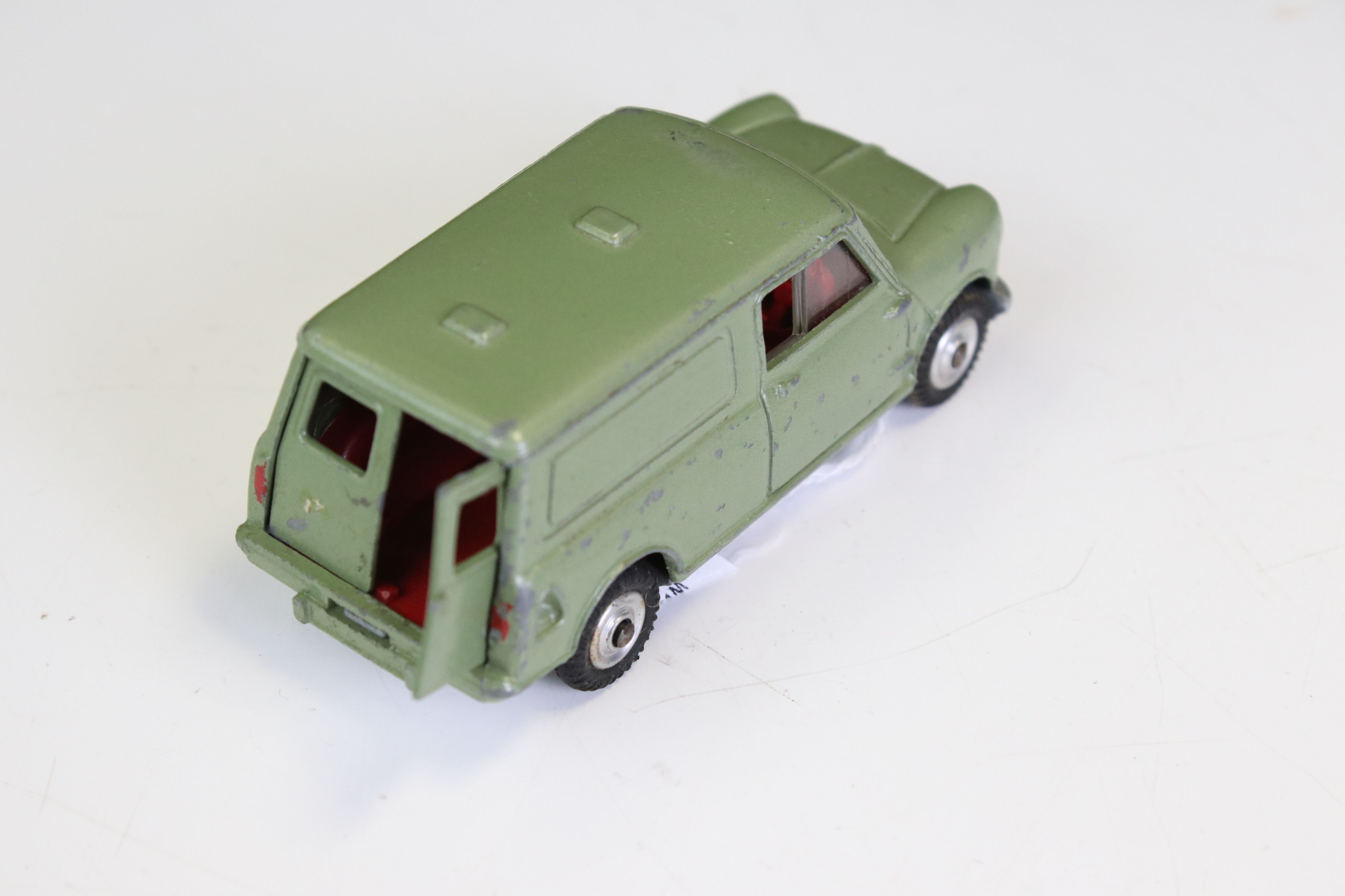 Four boxed Corgi diecast models to include 232 Fiat 200 in pink with mauve roof, 426 Chipperfield - Image 19 of 21