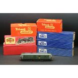Group of OO & Hornby Dublo model railway to include boxed Hornby Dublo 2218 2-6-4 Tank Locomotive,