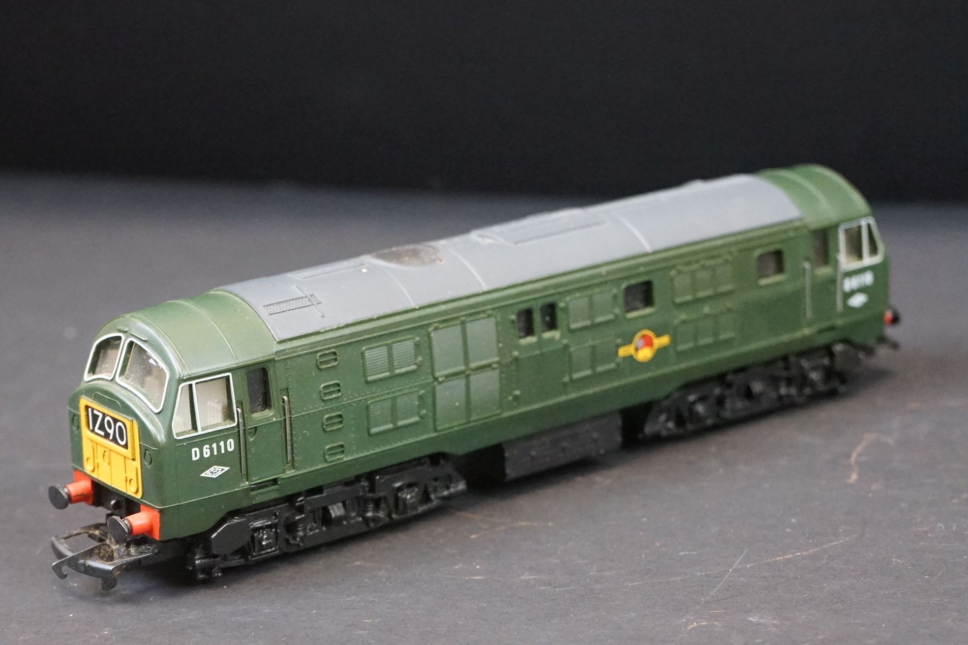 Group of OO & Hornby Dublo model railway to include boxed Hornby Dublo 2218 2-6-4 Tank Locomotive, - Image 3 of 13
