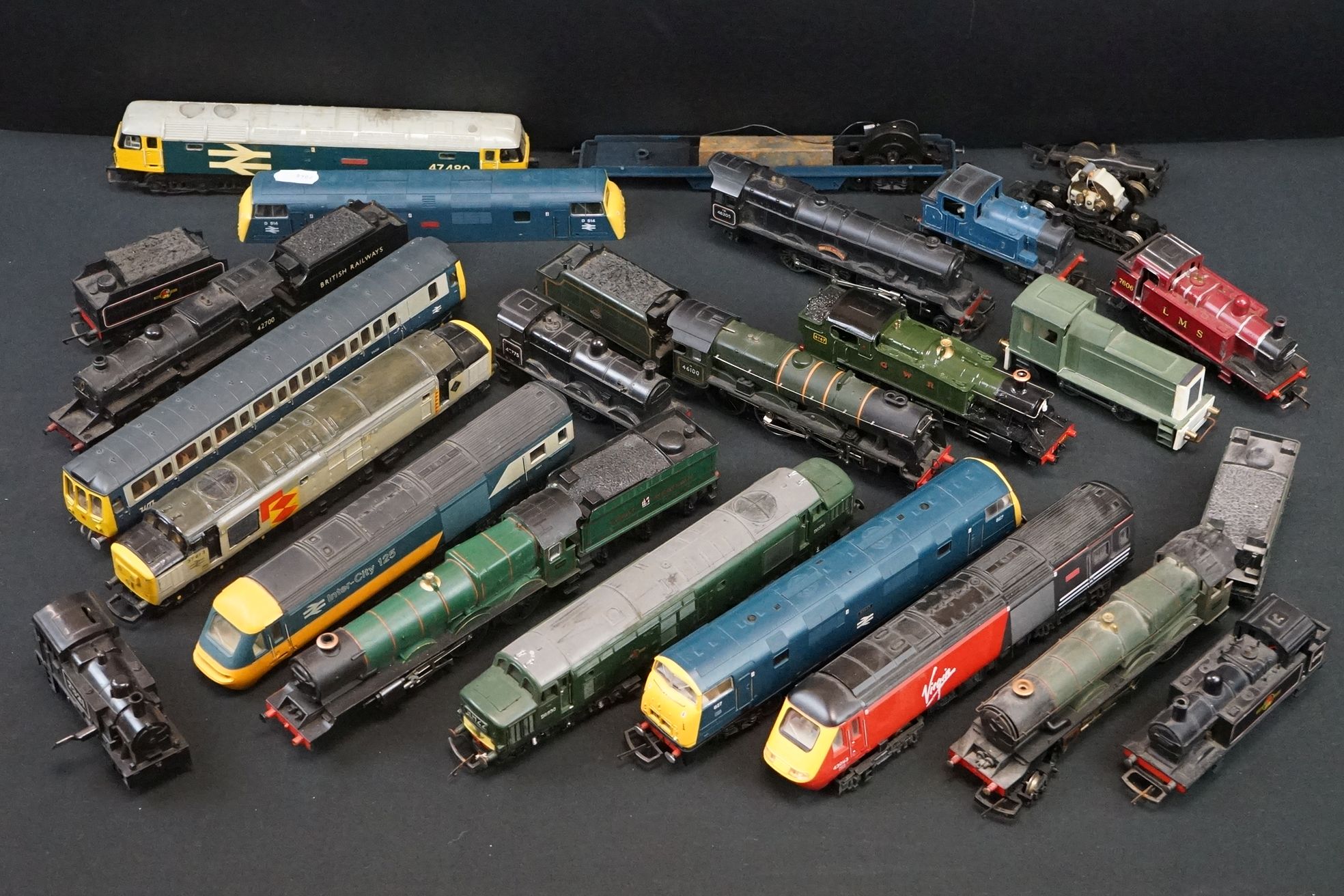 19 OO gauge locomotives to include Hornby Virgin Lady in Red, Airfix Royal Scot etc, condition