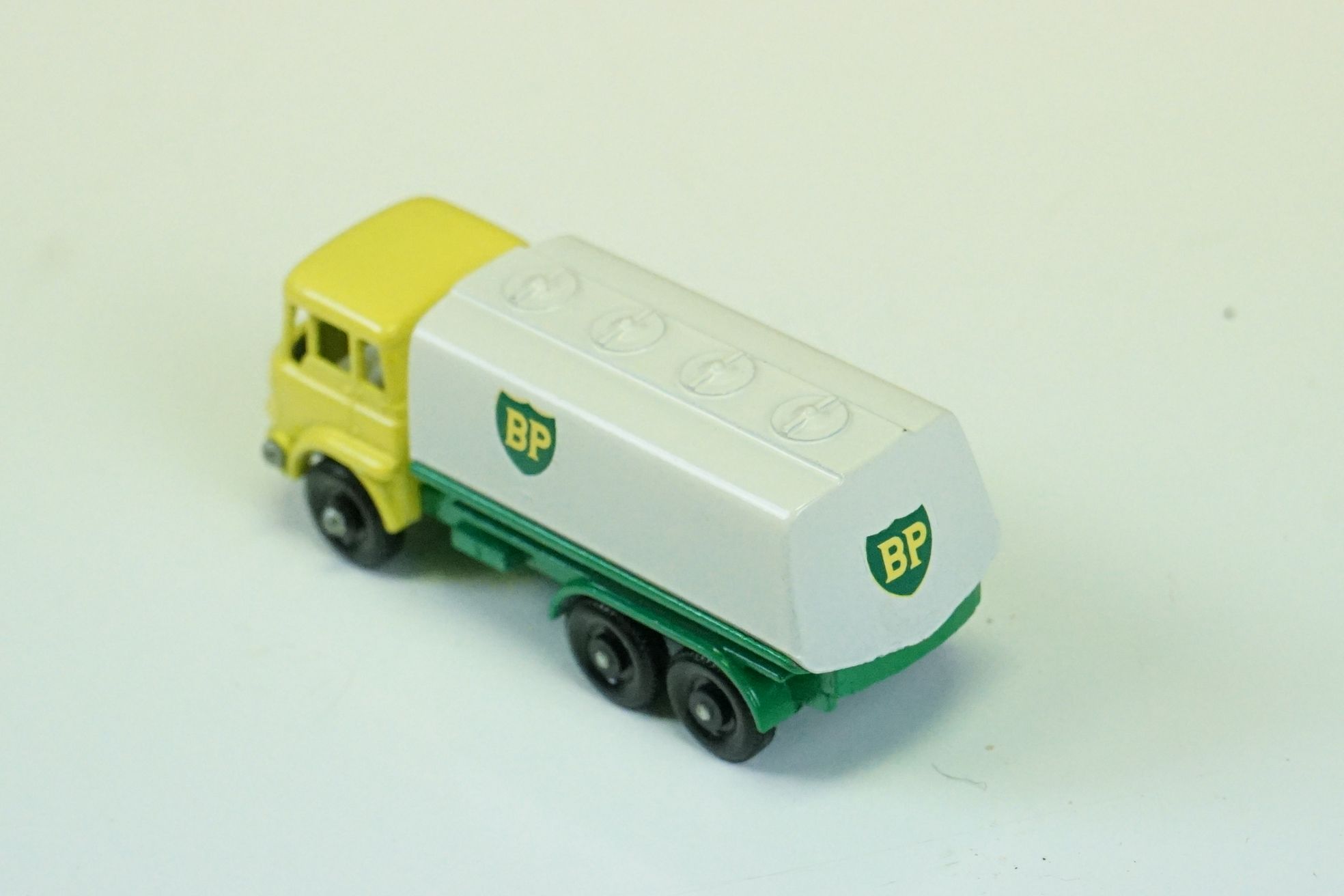 Nine boxed Matchbox Series diecast models to include 25 BP Tanker, 6 Euclid Quarry Truck, 51 Tipping - Image 22 of 40