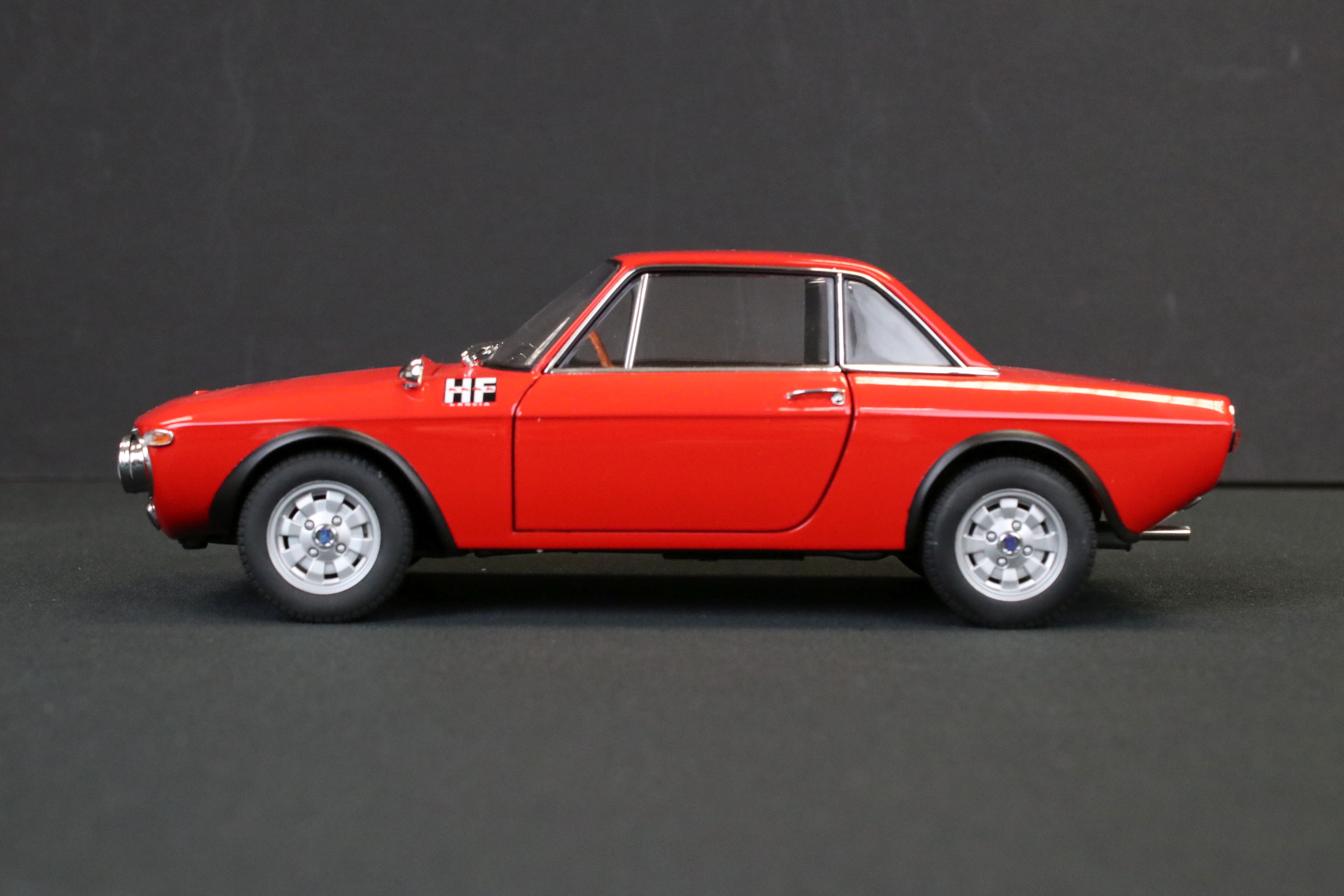 Two boxed AutoArt Millennium 1/18 diecast models to include BMW 2002 L and Lancia Fulvia 1.6HF - Image 12 of 14