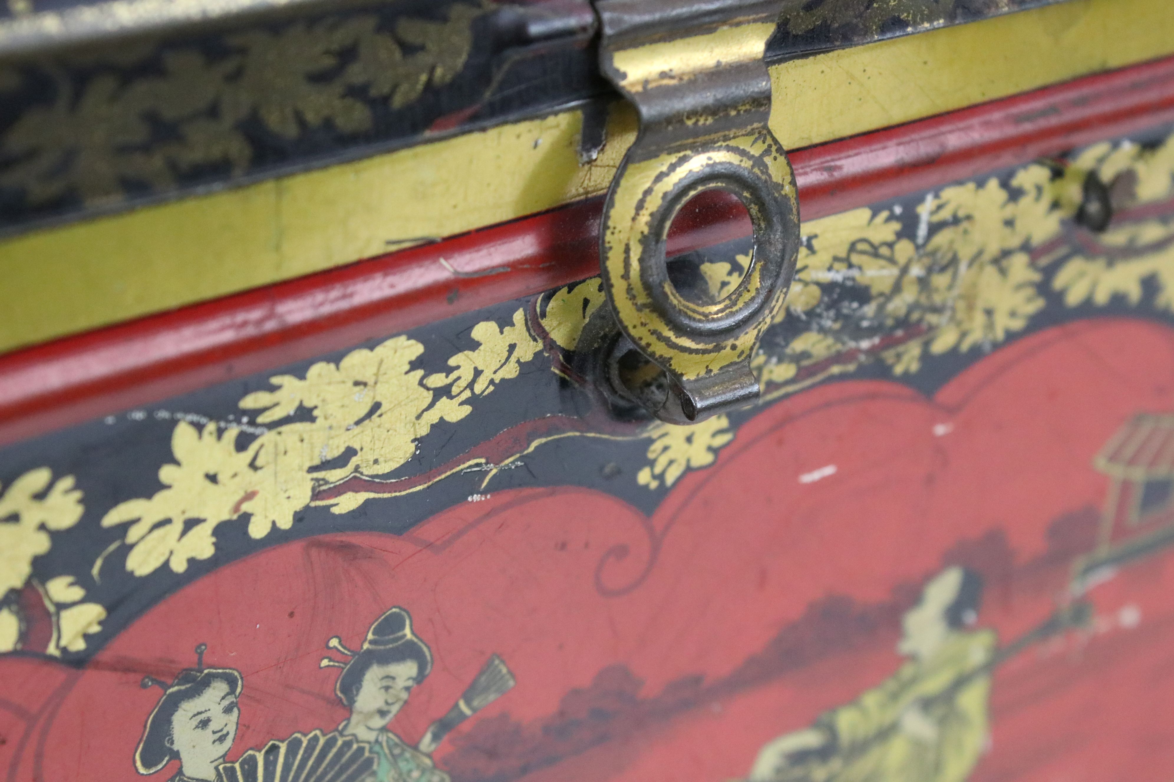 Two Chinese-style Biscuit Tins to include a bombe-shaped example - 31.5cm wide (containing a - Image 7 of 23