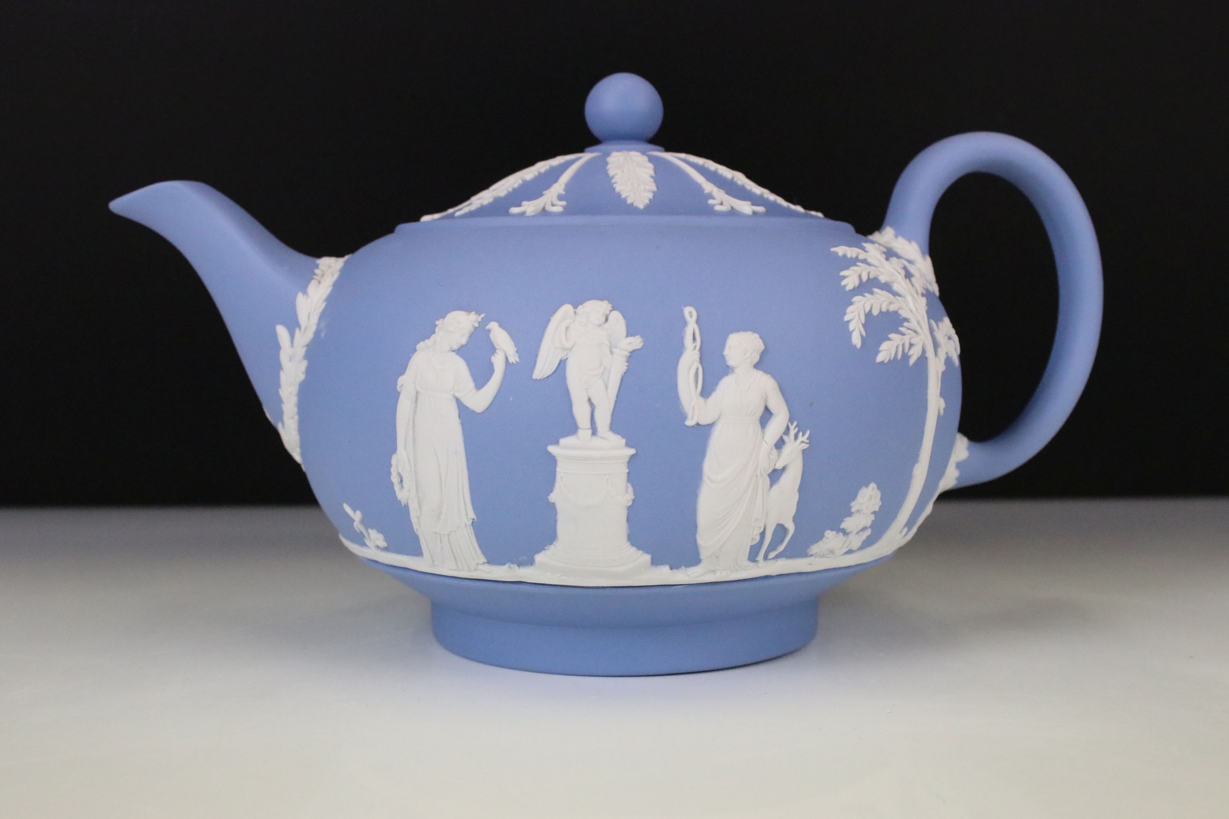Wedgwood Jasperware Pale Blue Tea Service for 6 to include 2 x teapots & covers, 6 teacups & - Image 3 of 12