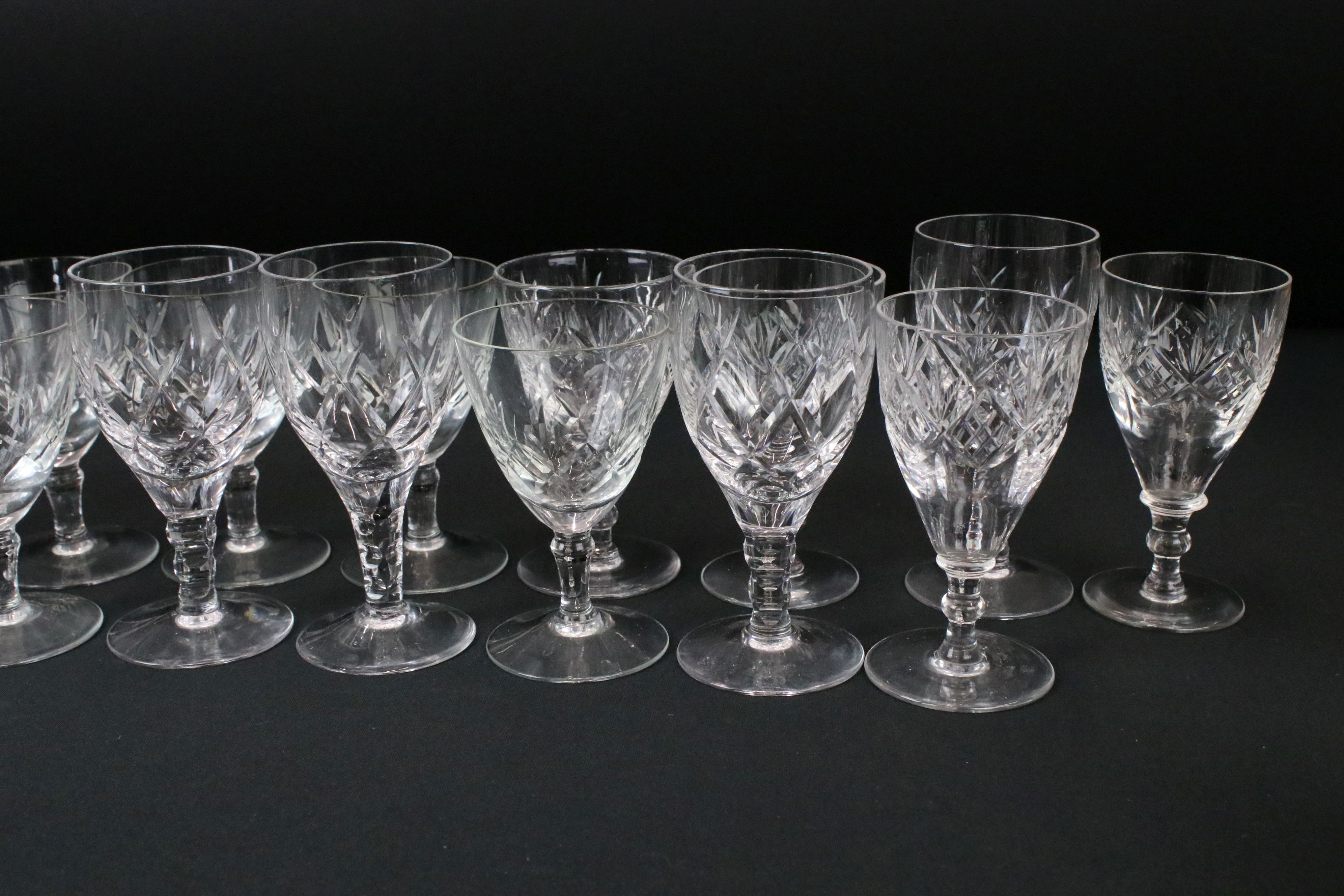 Collection of 20th Century Cut Crystal Glassware to include a boxed Edinburgh Crystal set of 6 - Image 3 of 9