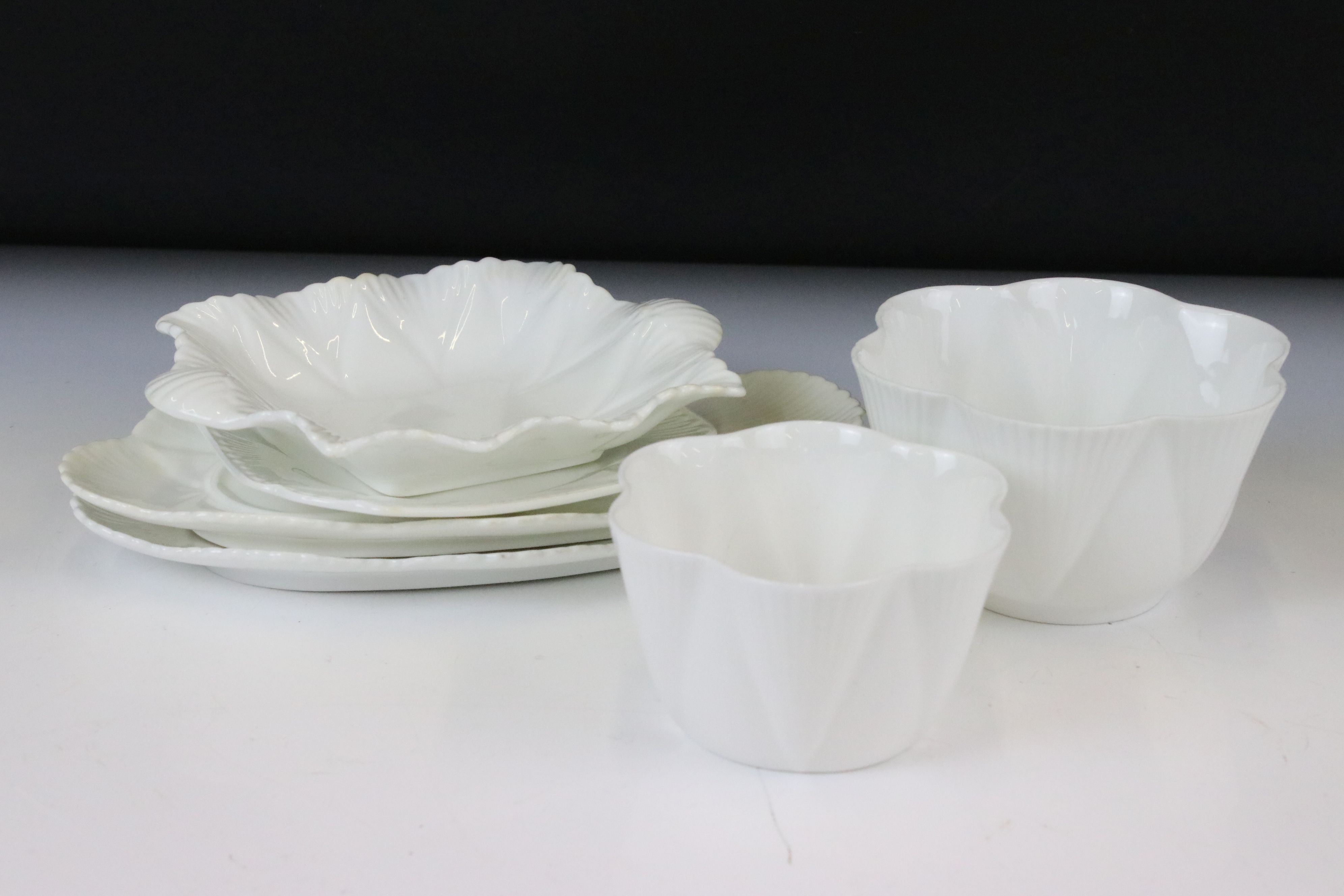 Shelley & Foley Dainty White Tea Wares of moulded lobed form, with leaf decoration (Shelley reg - Image 5 of 28