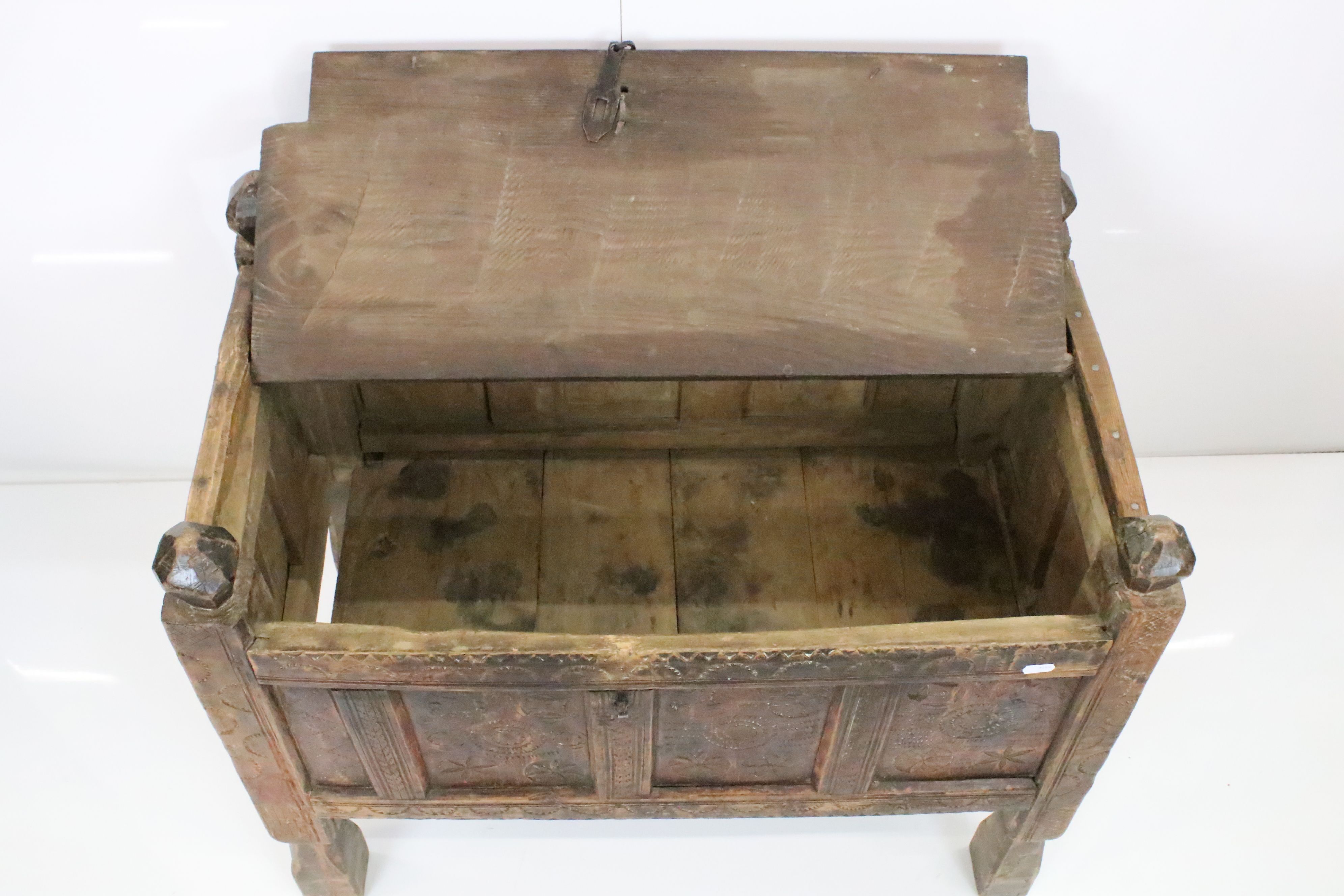 Afghan Hardwood Marriage / Dowry Chest with geometric chip carved decoration to front, 79cm long x - Image 9 of 10