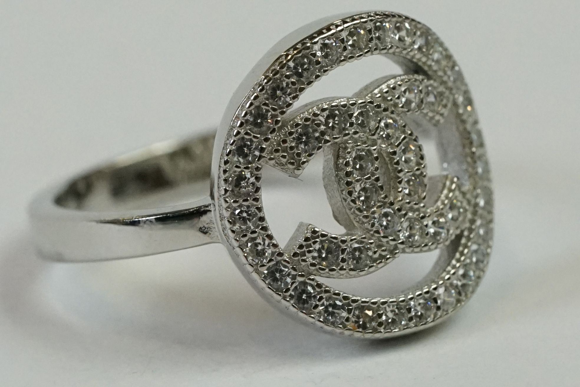 Silver and CZ designer style Dress Ring - Image 2 of 10