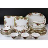 Royal Albert ' Old Country Roses ' pattern dinnerware to include a serving platter, 6 dinner plates,
