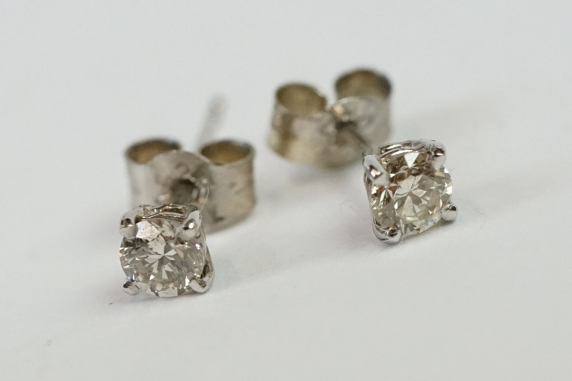Pair of 14ct White Gold Diamond Stud Earrings of 30 points approx. total - Image 2 of 10