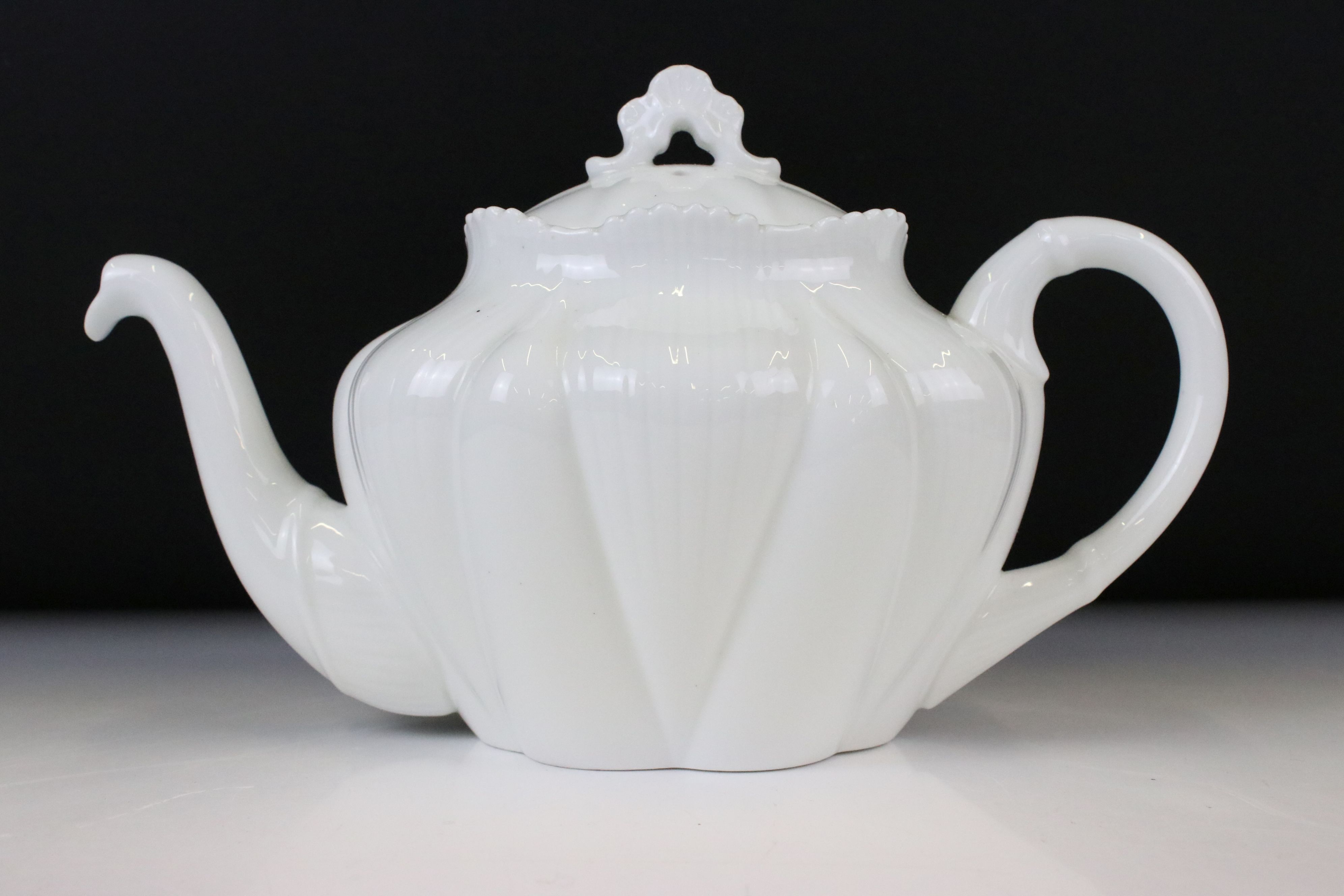 Shelley & Foley Dainty White Tea Wares of moulded lobed form, with leaf decoration (Shelley reg - Image 12 of 28