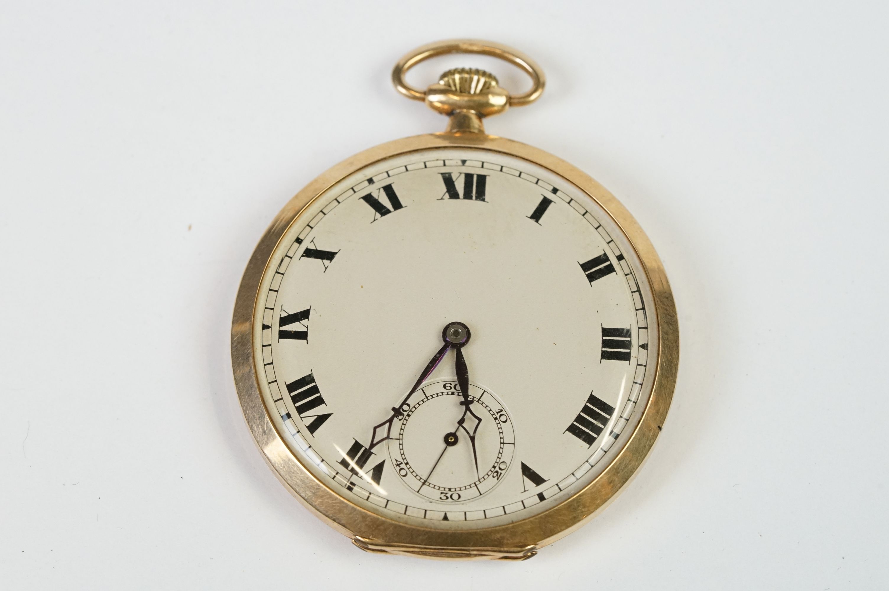 A fully hallmarked 9ct gold cased top winding pocket watch. - Image 2 of 10