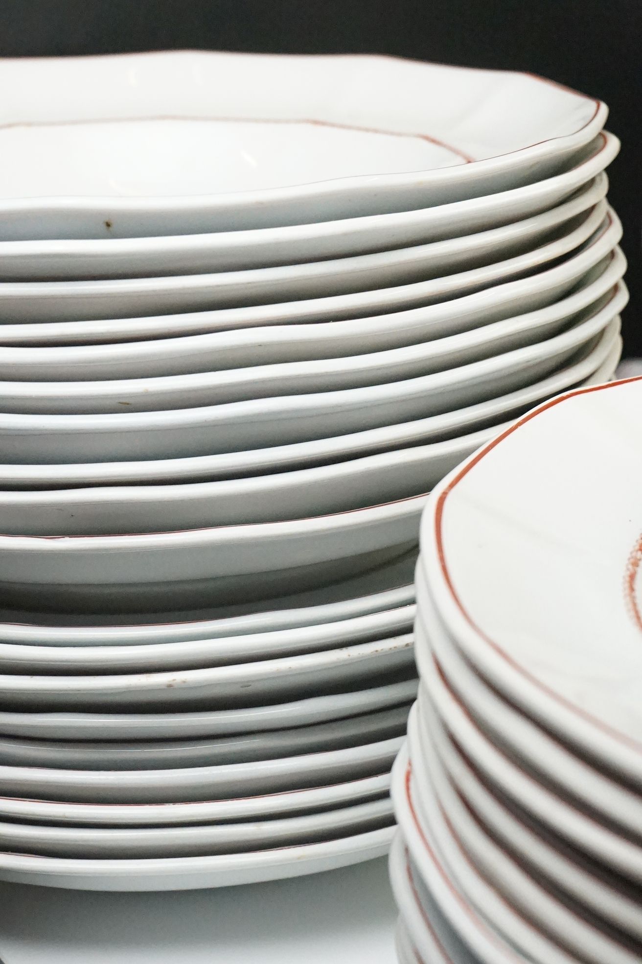 Wedgwood ' Flying Cloud ' pattern tea & dinner service, 78 pieces, to include 5 octagonal serving - Image 7 of 14