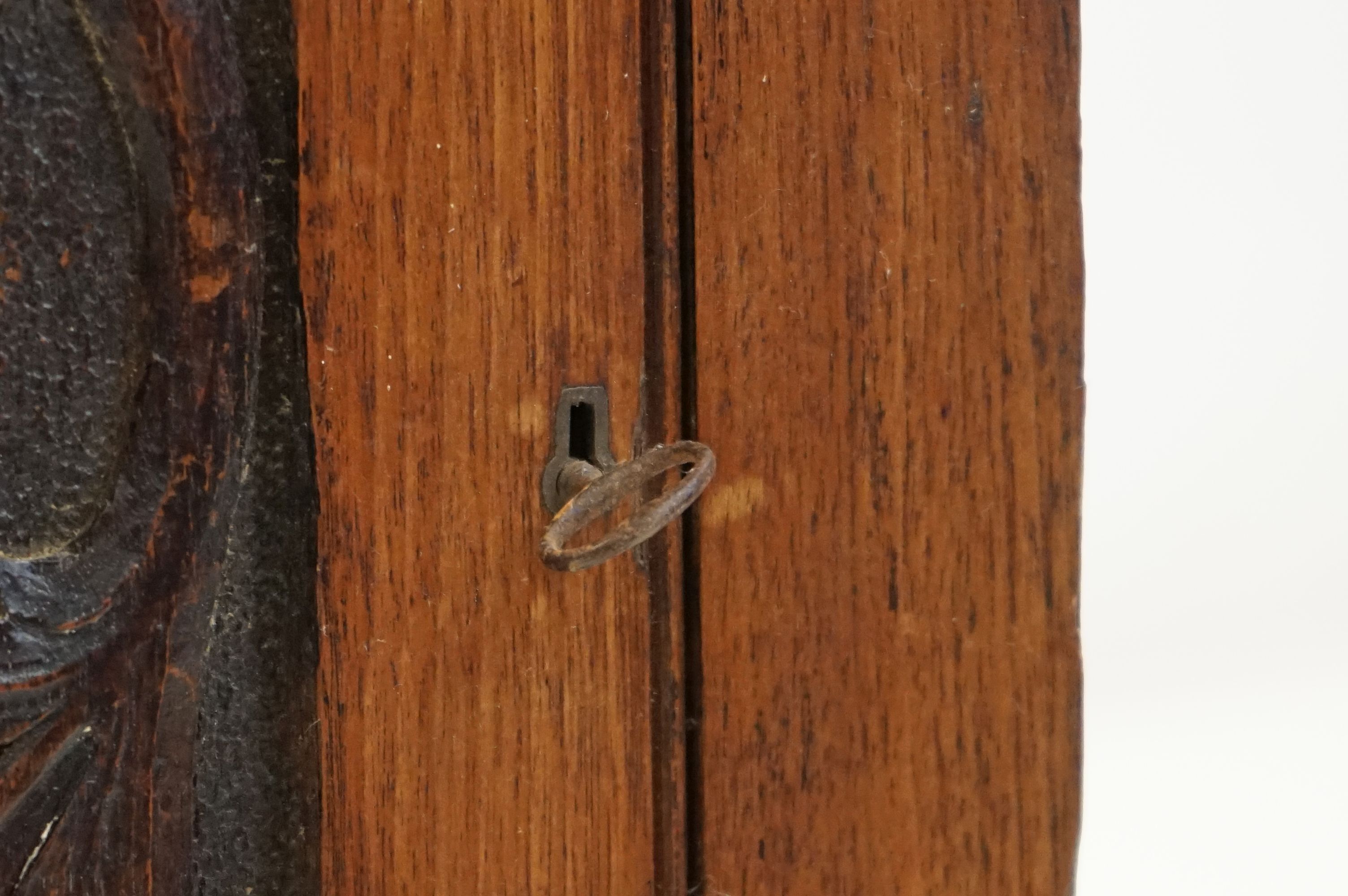 Late 19th / Early 20th century Small Oak Hanging Corner Cupboard, the single panel door carved - Image 6 of 7