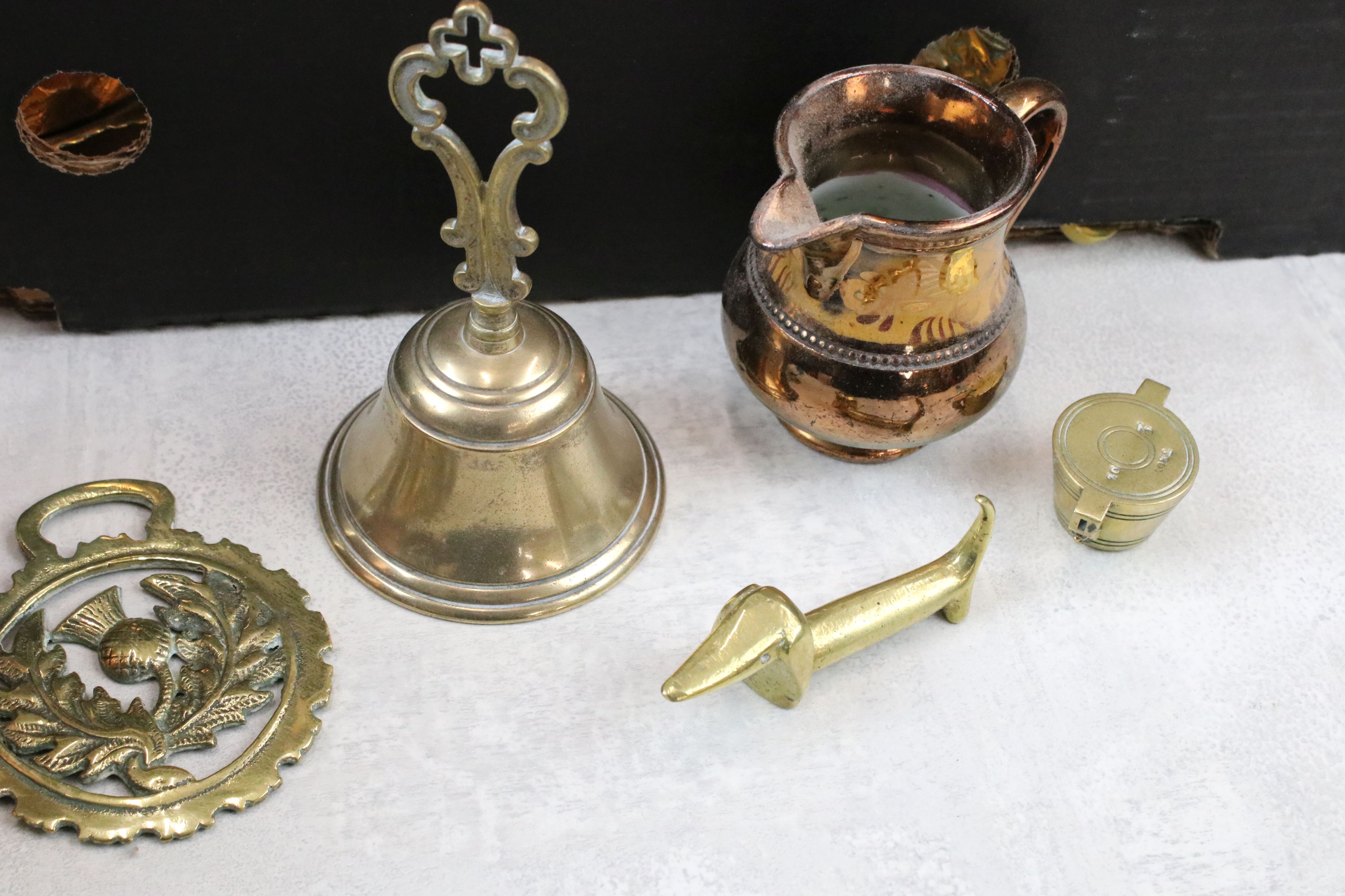 A collection of mixed brass and copper ware to include Jugs, Kettle, Magazine rack, - Image 3 of 7