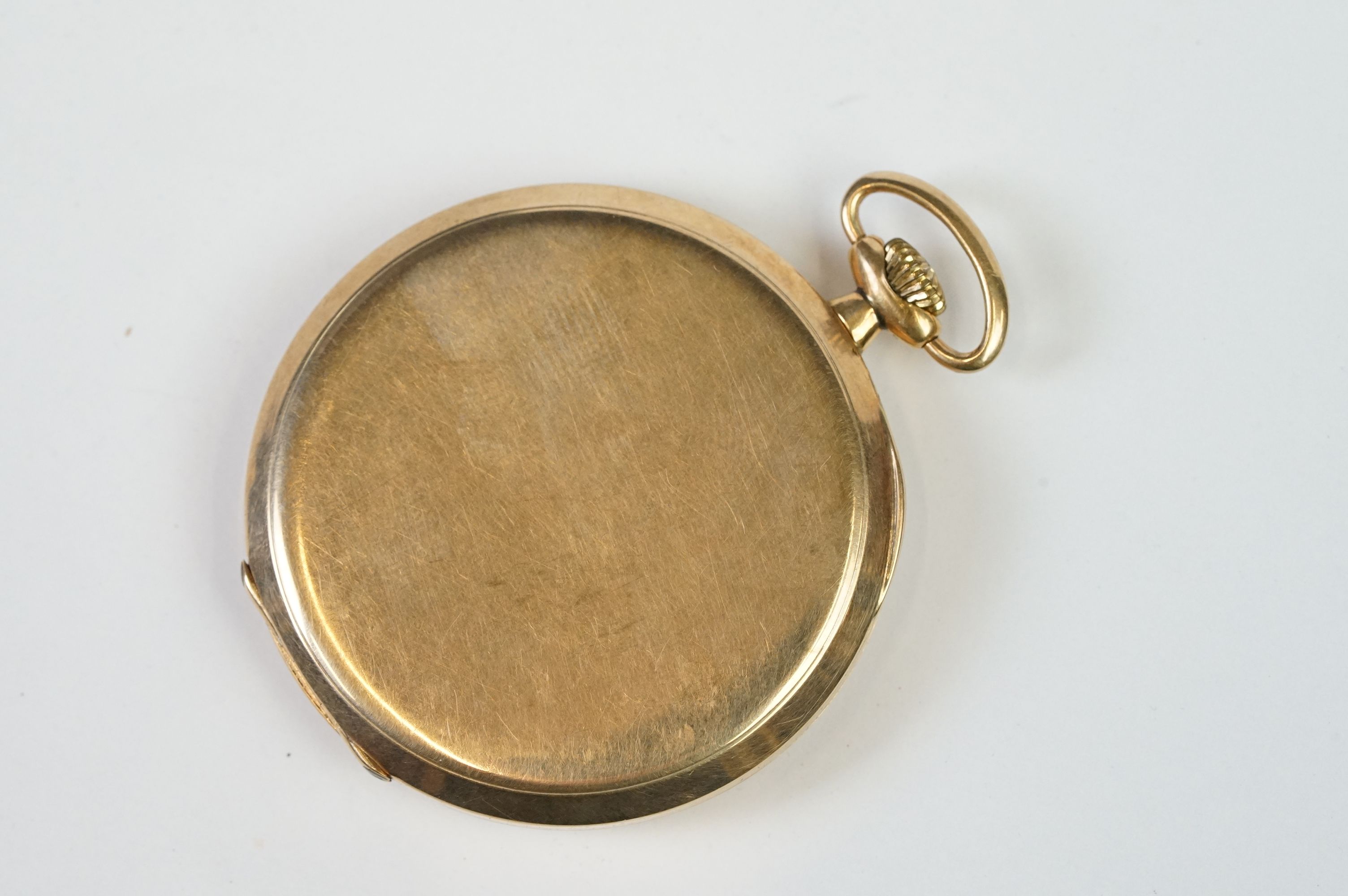 A fully hallmarked 9ct gold cased top winding pocket watch. - Image 9 of 10