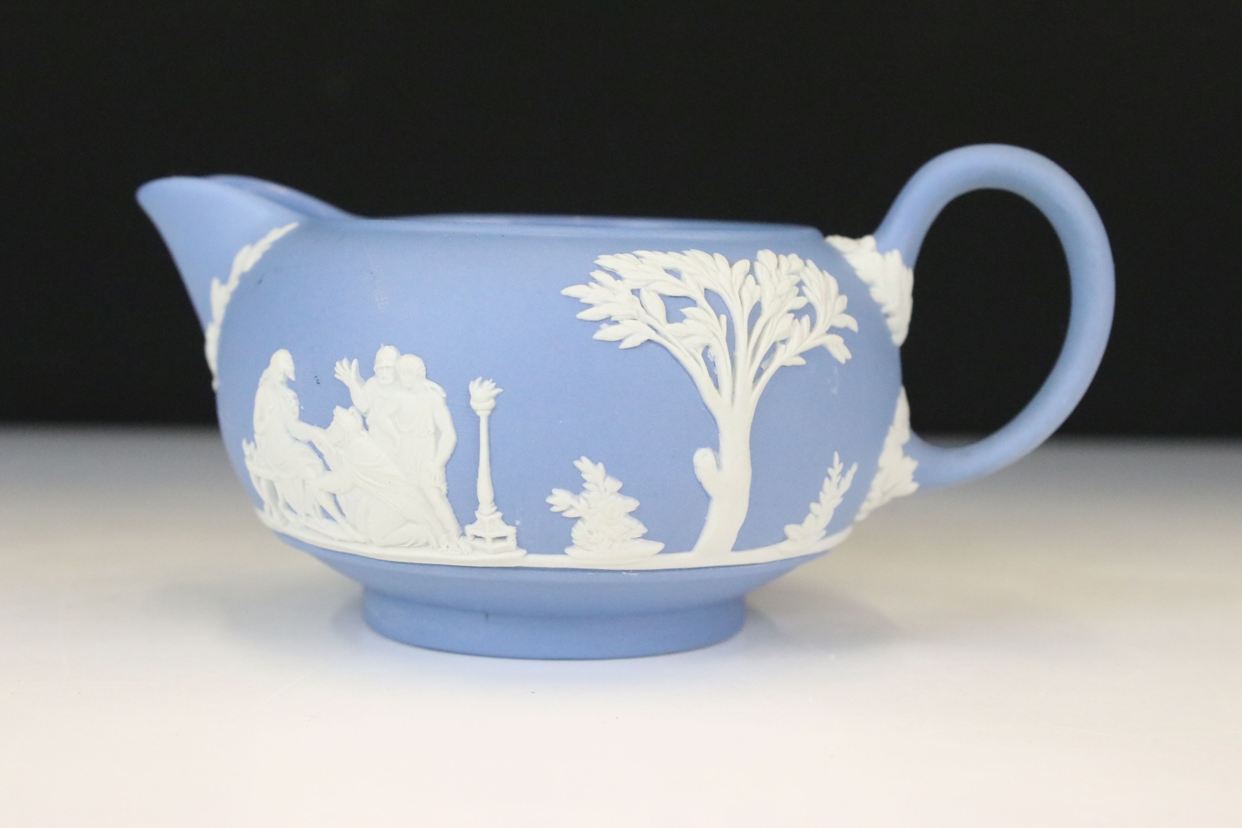 Wedgwood Jasperware Pale Blue Tea Service for 6 to include 2 x teapots & covers, 6 teacups & - Image 10 of 12