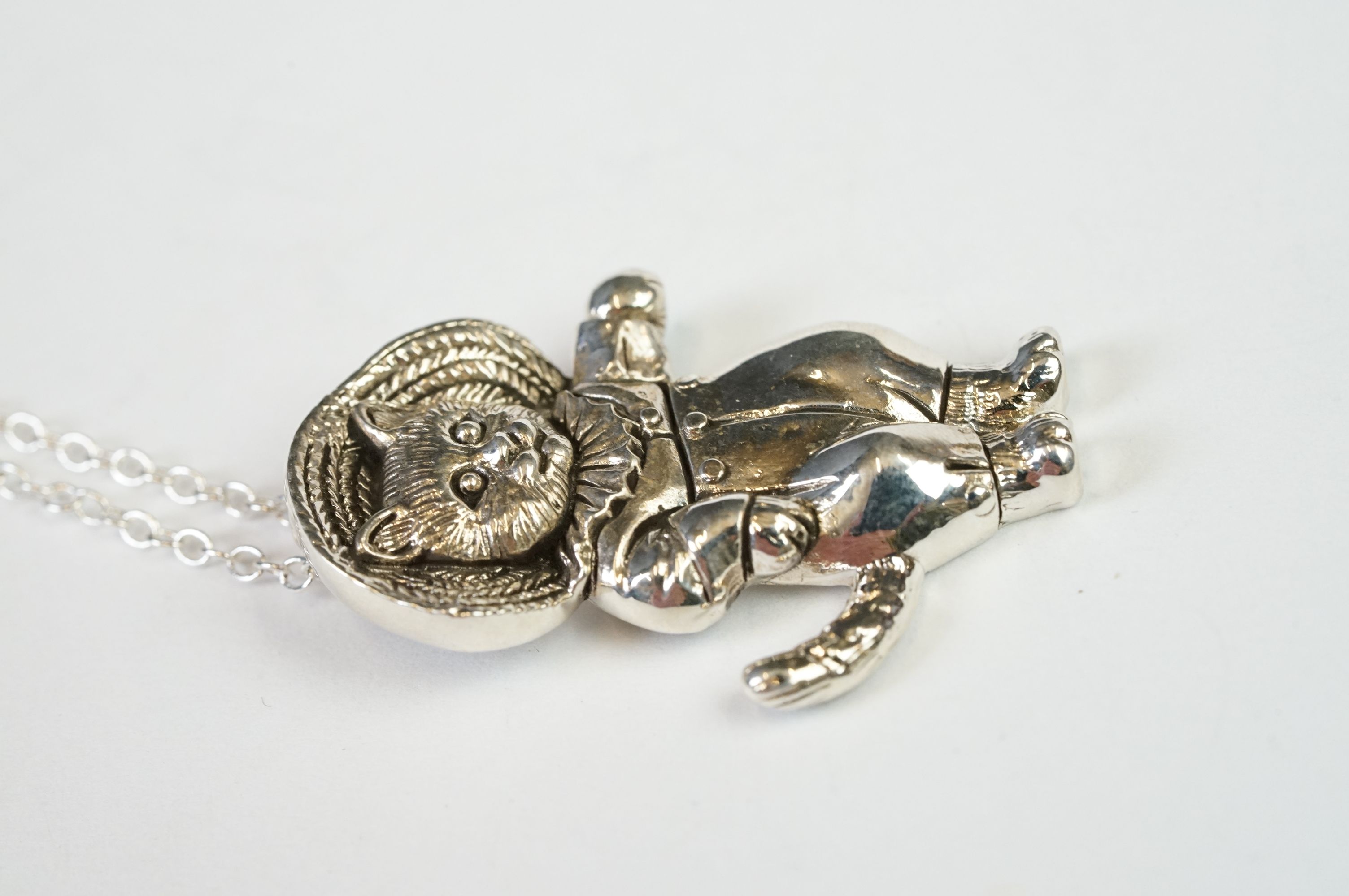 Silver Cat Pendant Necklace in the form of Tom Kitten - Image 3 of 9