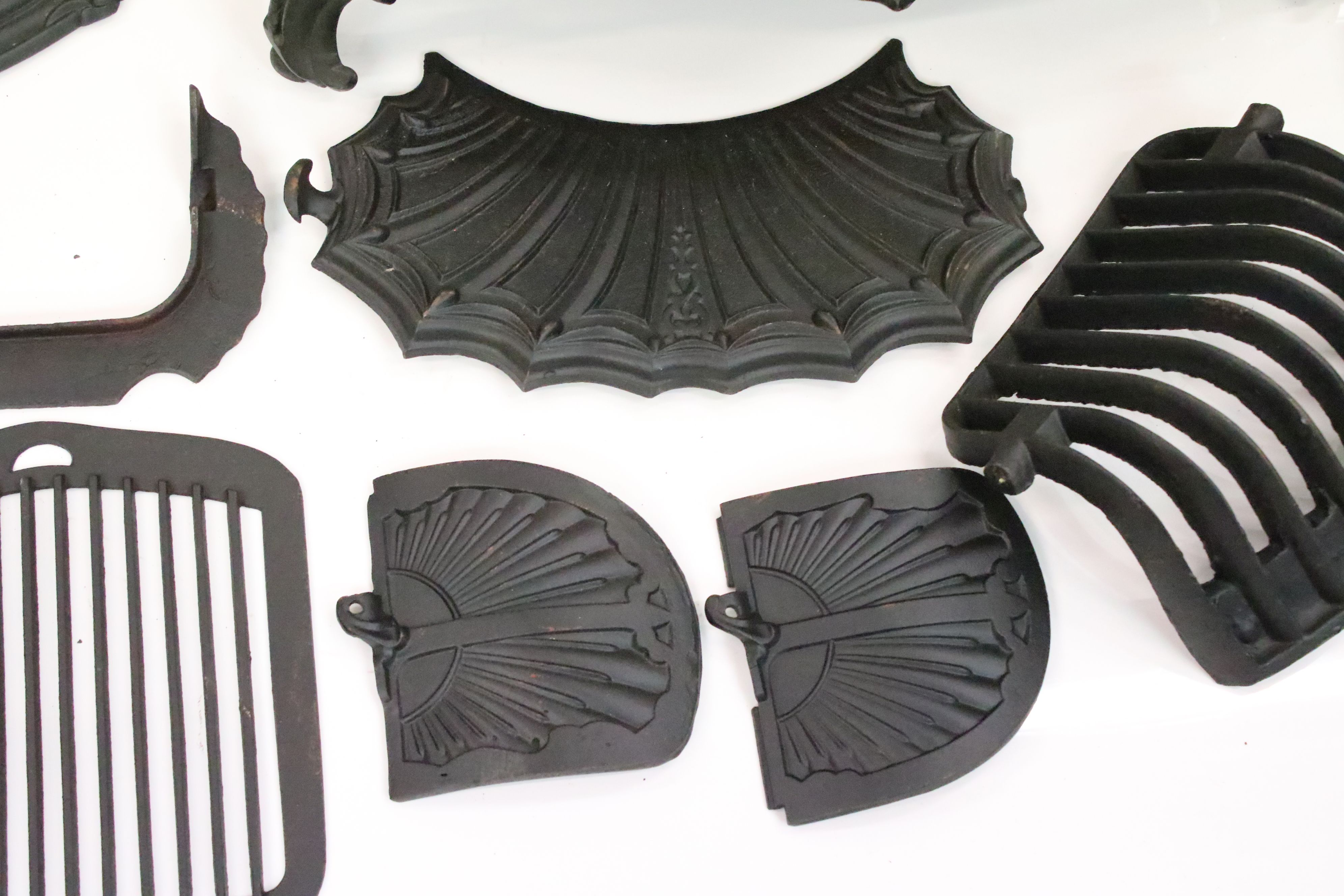 Collection of Reproduction Victorian Metal Fire Grates and accessories - Image 3 of 12