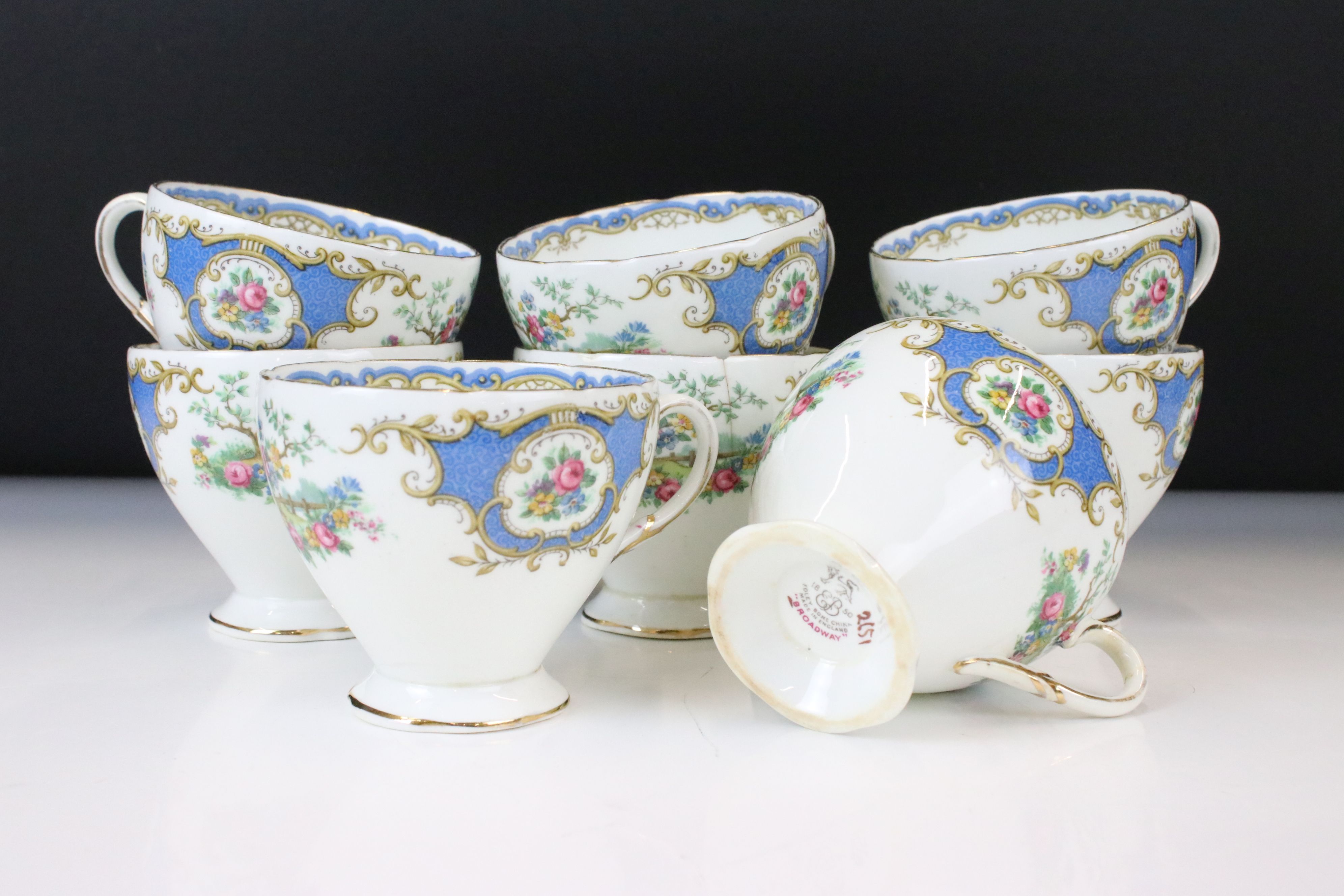 Foley ' Broadway ' pattern tea ware to include 8 teacups & saucers, 5 tea plates, milk jug and sugar - Image 21 of 25