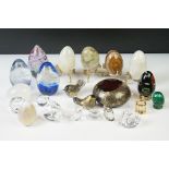 Collection of 20th Century glass paperweights & ornaments to include 6 x Swarovski (2 x owls, 2 x