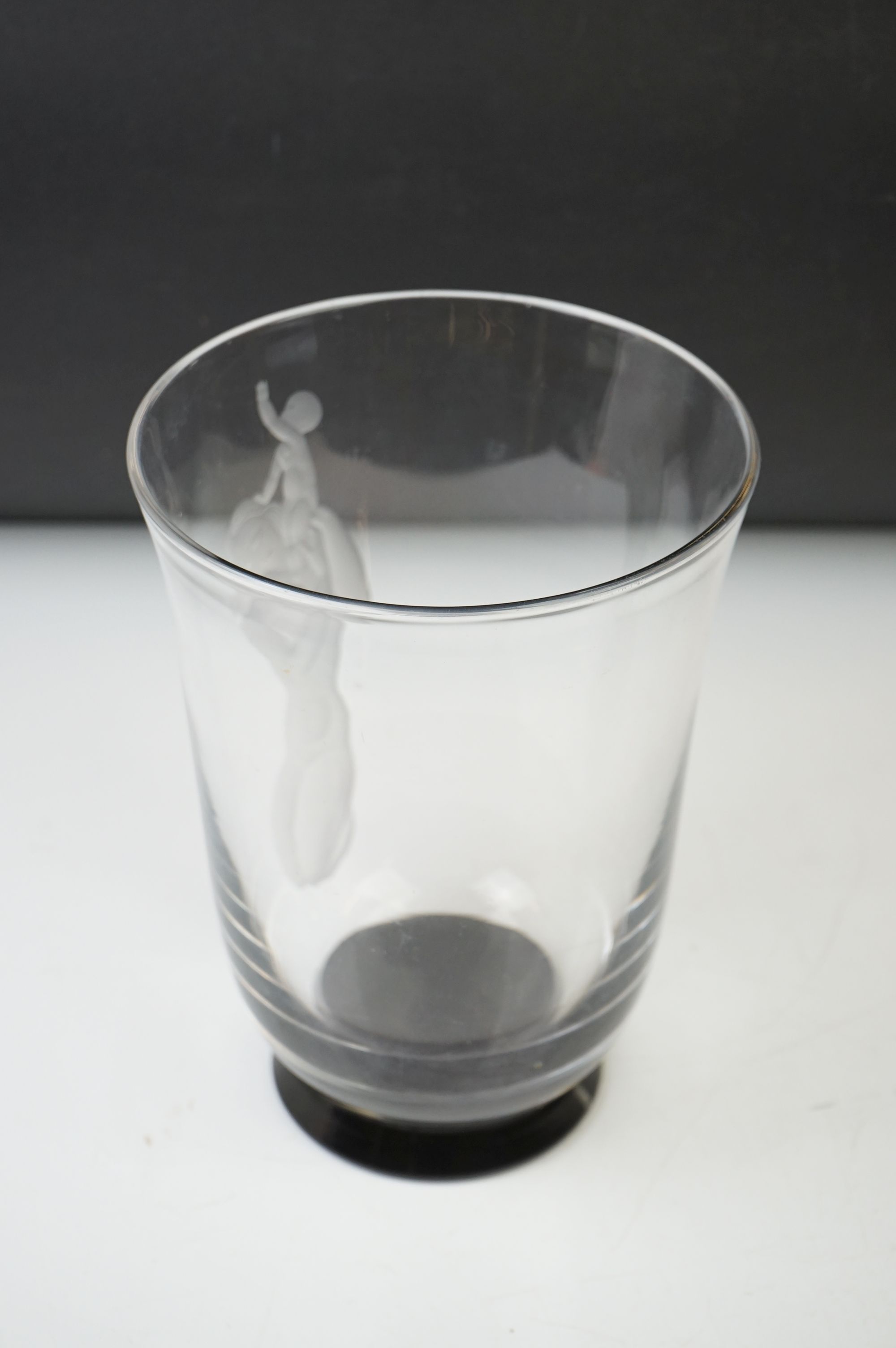 Vicke Lindstrand (1904-1983) for Orrefors - 1930s Clear glass vase with engraved & frosted - Image 4 of 5