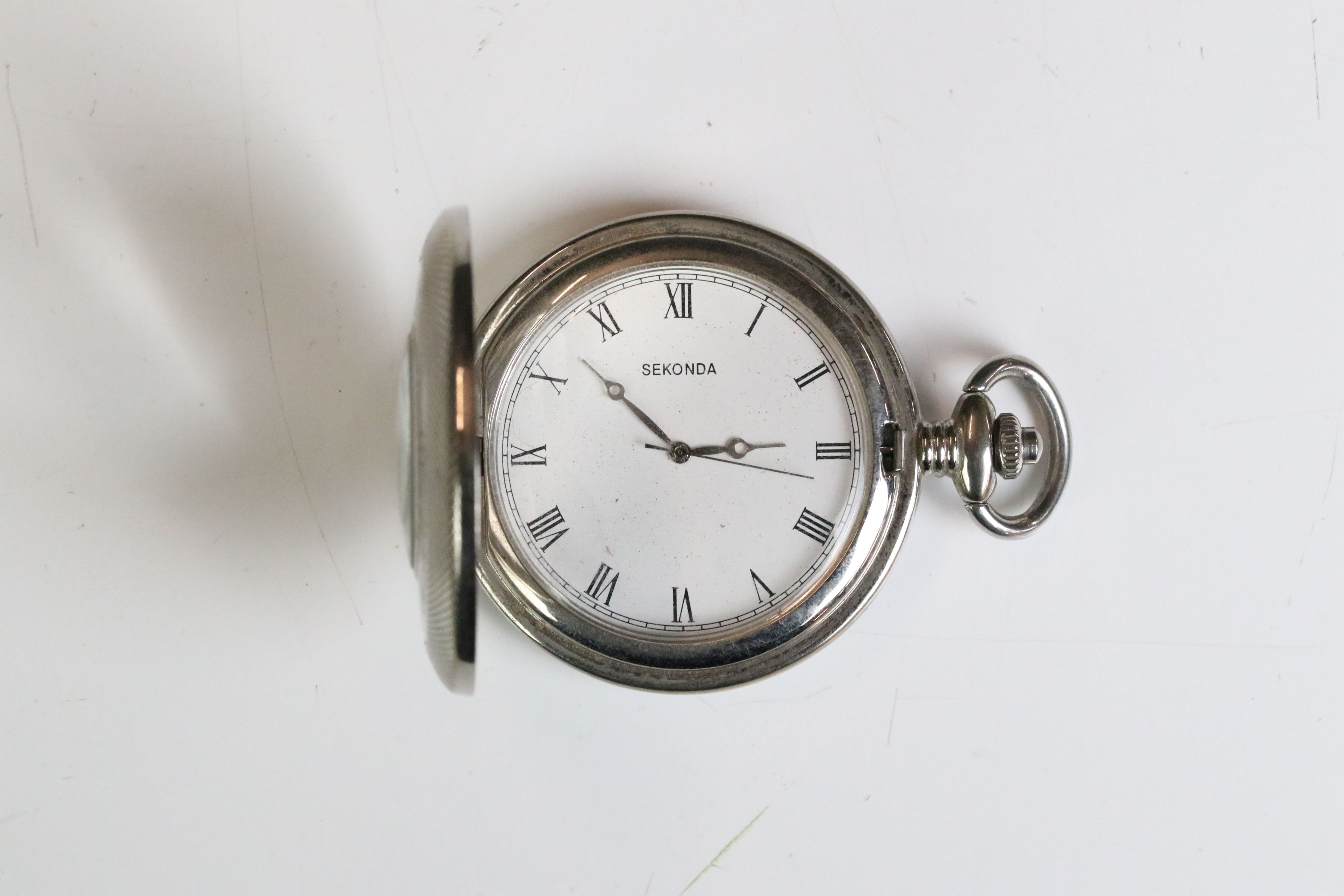 Two top winding pocket watches to include a Sekonda and a Smiths example. - Image 7 of 10