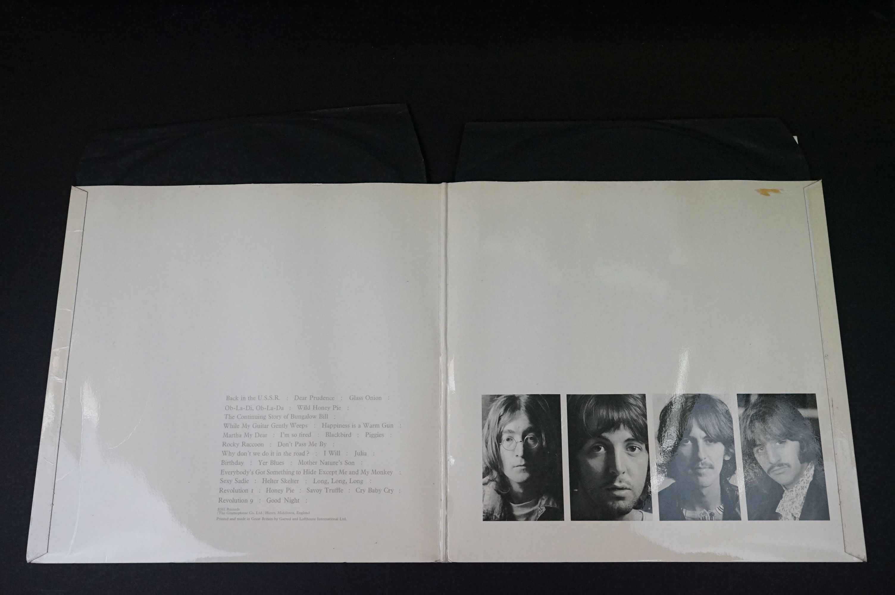 Vinyl - The Beatles White Album PCS 7067/8 low number 0016236. 4 photos and poster present. Sleeve - Image 3 of 9
