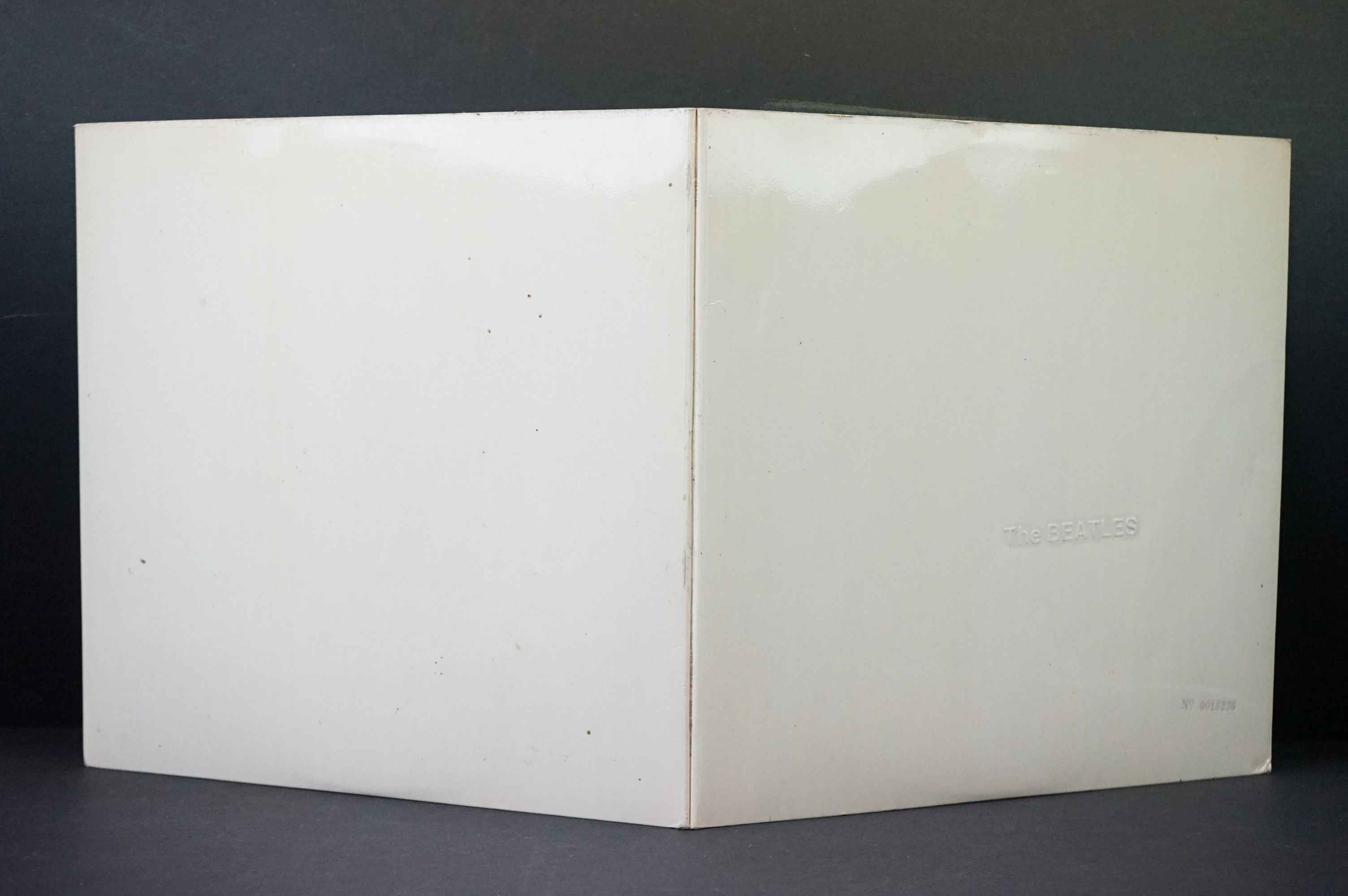 Vinyl - The Beatles White Album PCS 7067/8 low number 0016236. 4 photos and poster present. Sleeve - Image 9 of 9