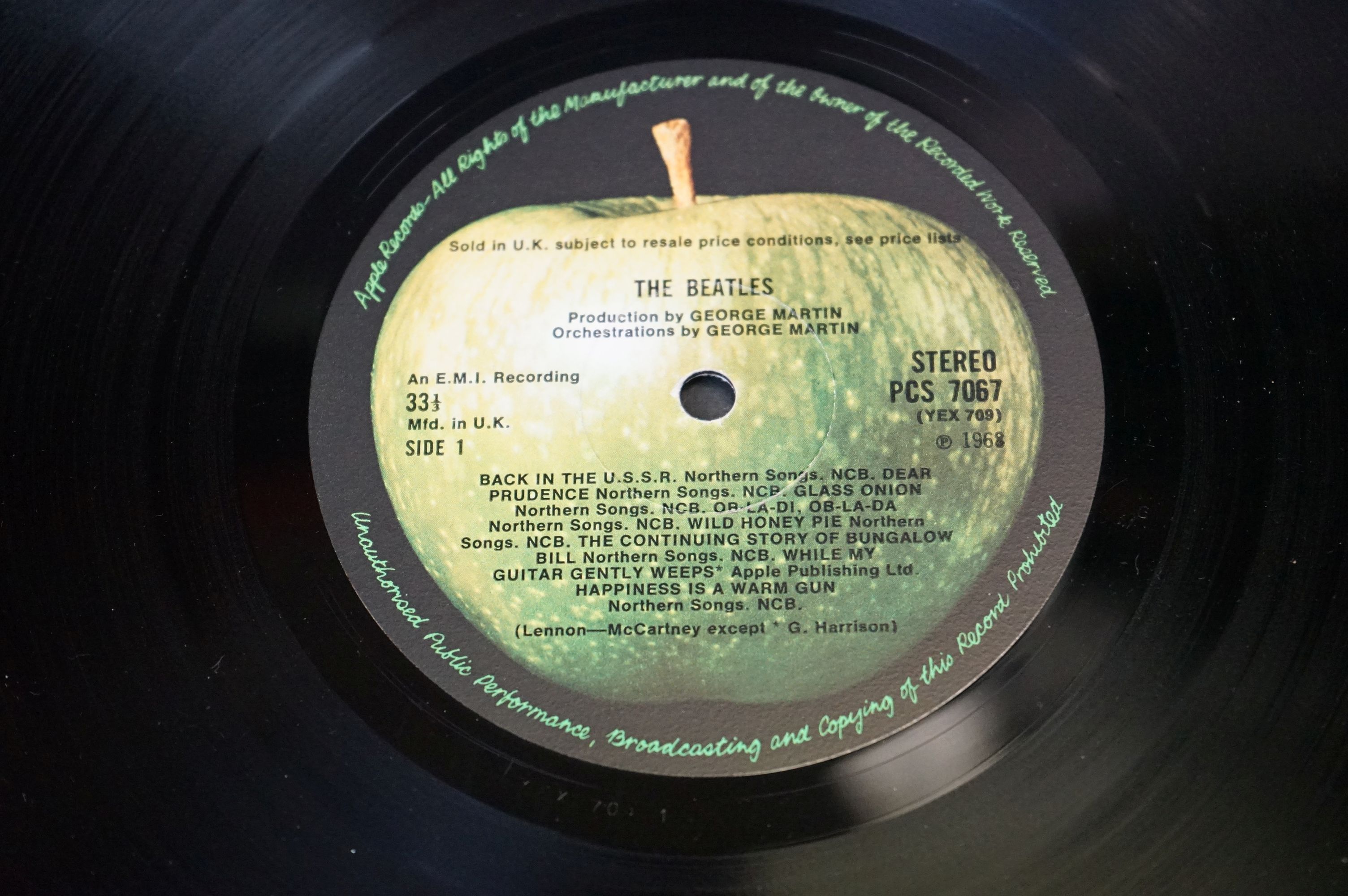 Vinyl - The Beatles White Album PCS 7067/8 low number 0016236. 4 photos and poster present. Sleeve - Image 7 of 9