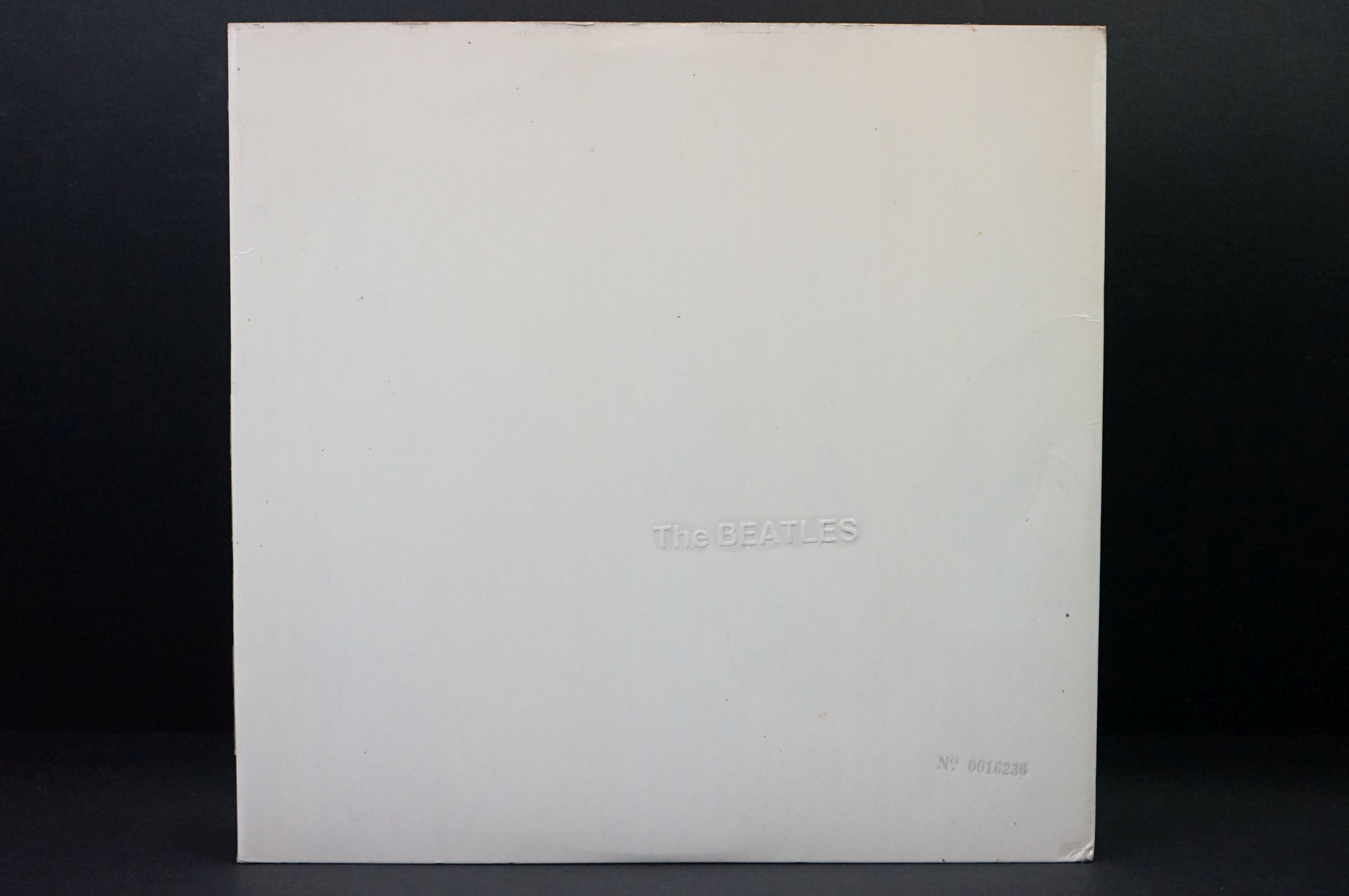 Vinyl - The Beatles White Album PCS 7067/8 low number 0016236. 4 photos and poster present. Sleeve