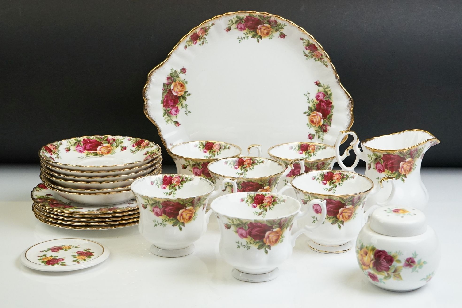 Royal Albert ' Old Country Roses ' Tea ware including six tea cups, six saucers, five tea plates,