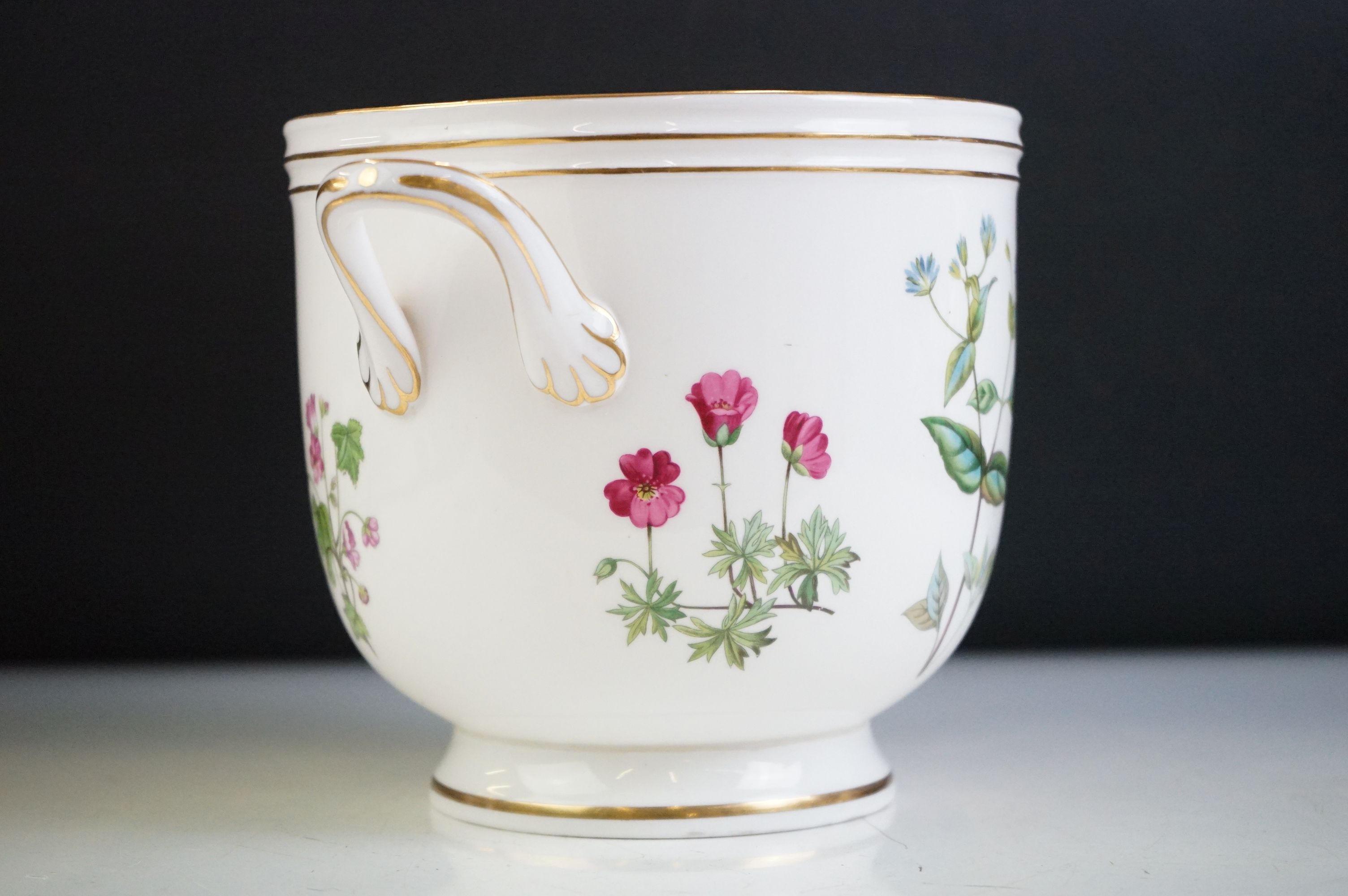 Samson of Paris Tankard, 14cm high together with a Minton Jardiniere, 19th century Urn & Lid hand - Image 6 of 16