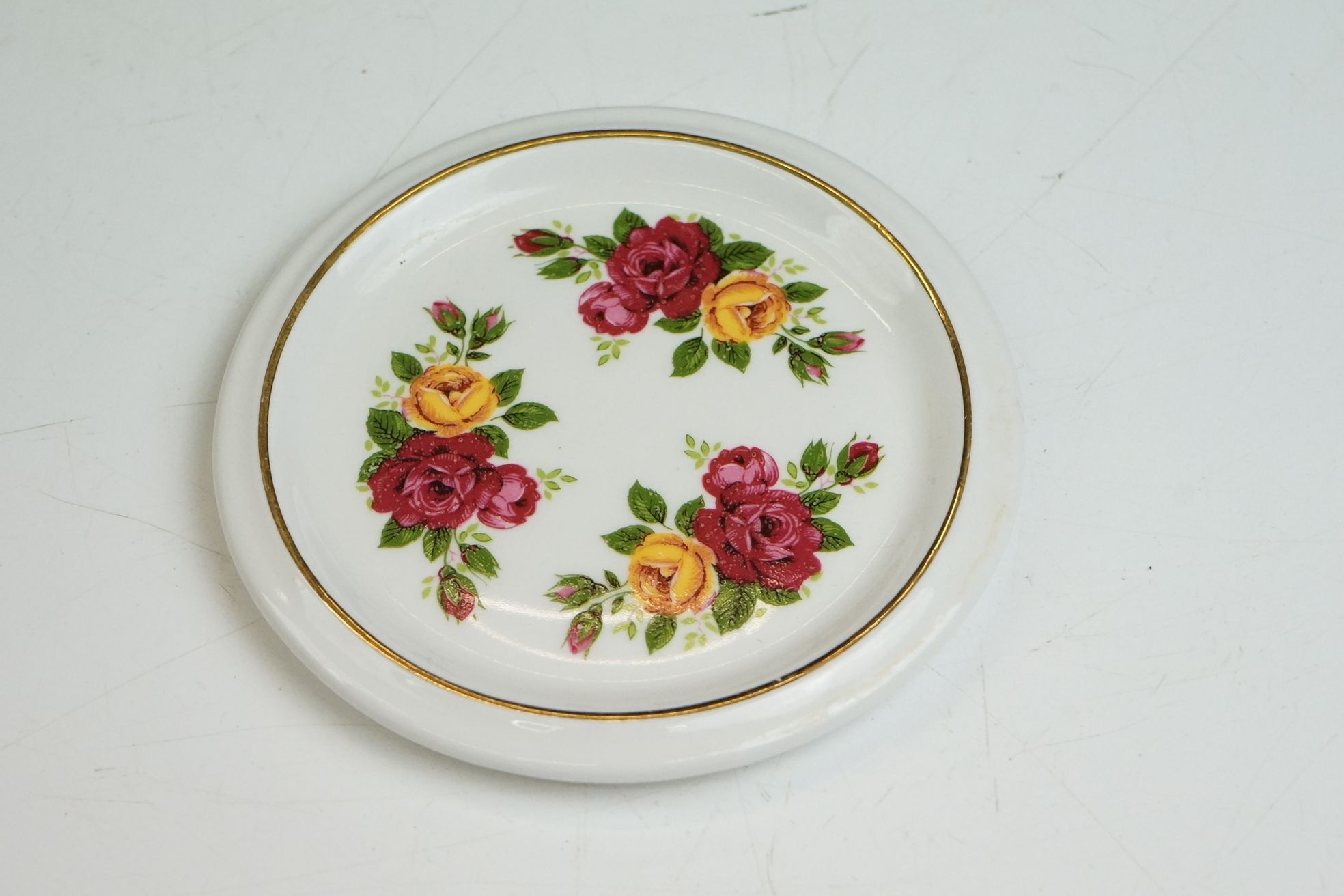 Royal Albert ' Old Country Roses ' Tea ware including six tea cups, six saucers, five tea plates, - Image 6 of 10