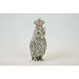 Silver plated unusual vesta case in the form of a royal owl