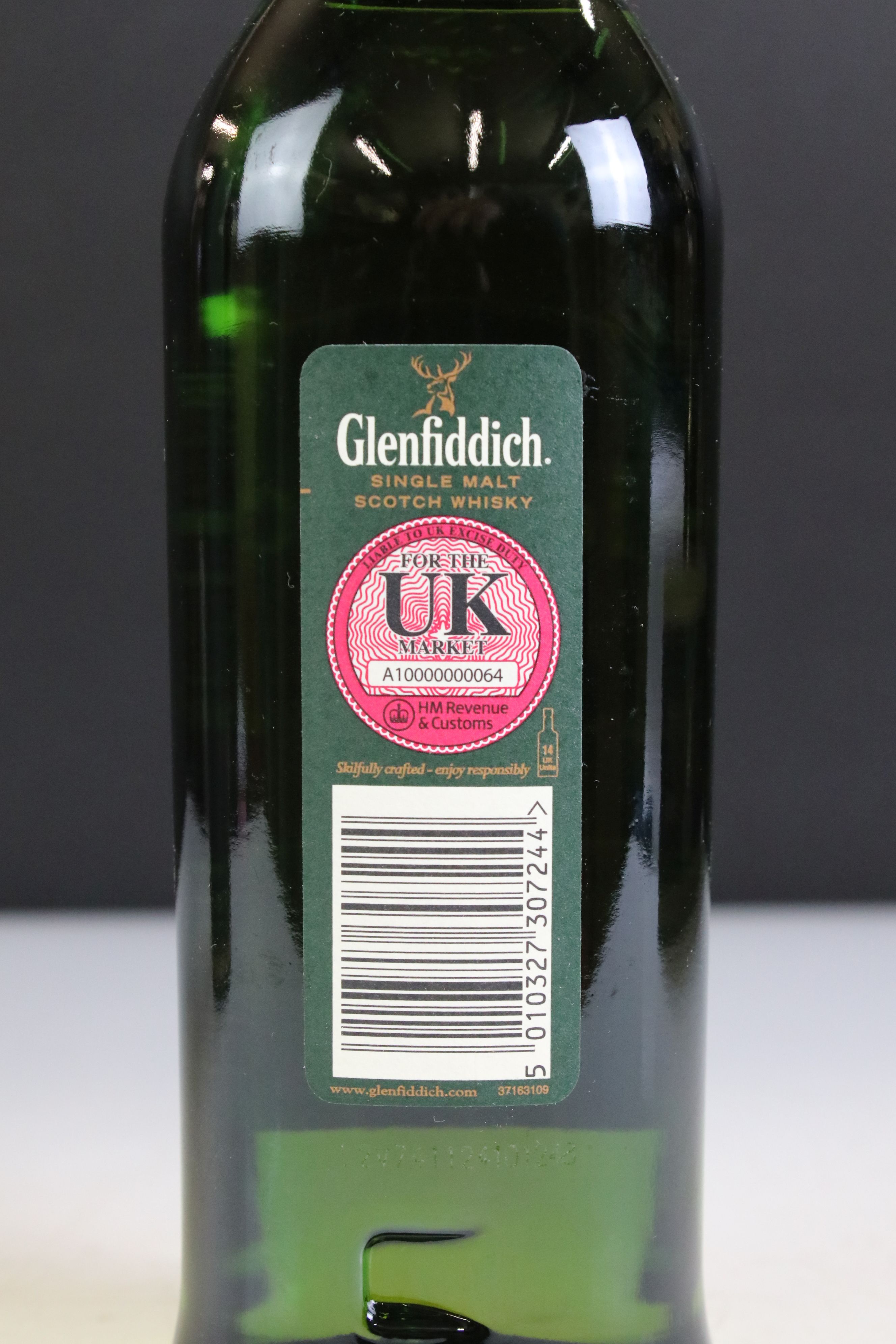 A collection of four boxed bottles of Glenfiddich whisky. - Image 8 of 12