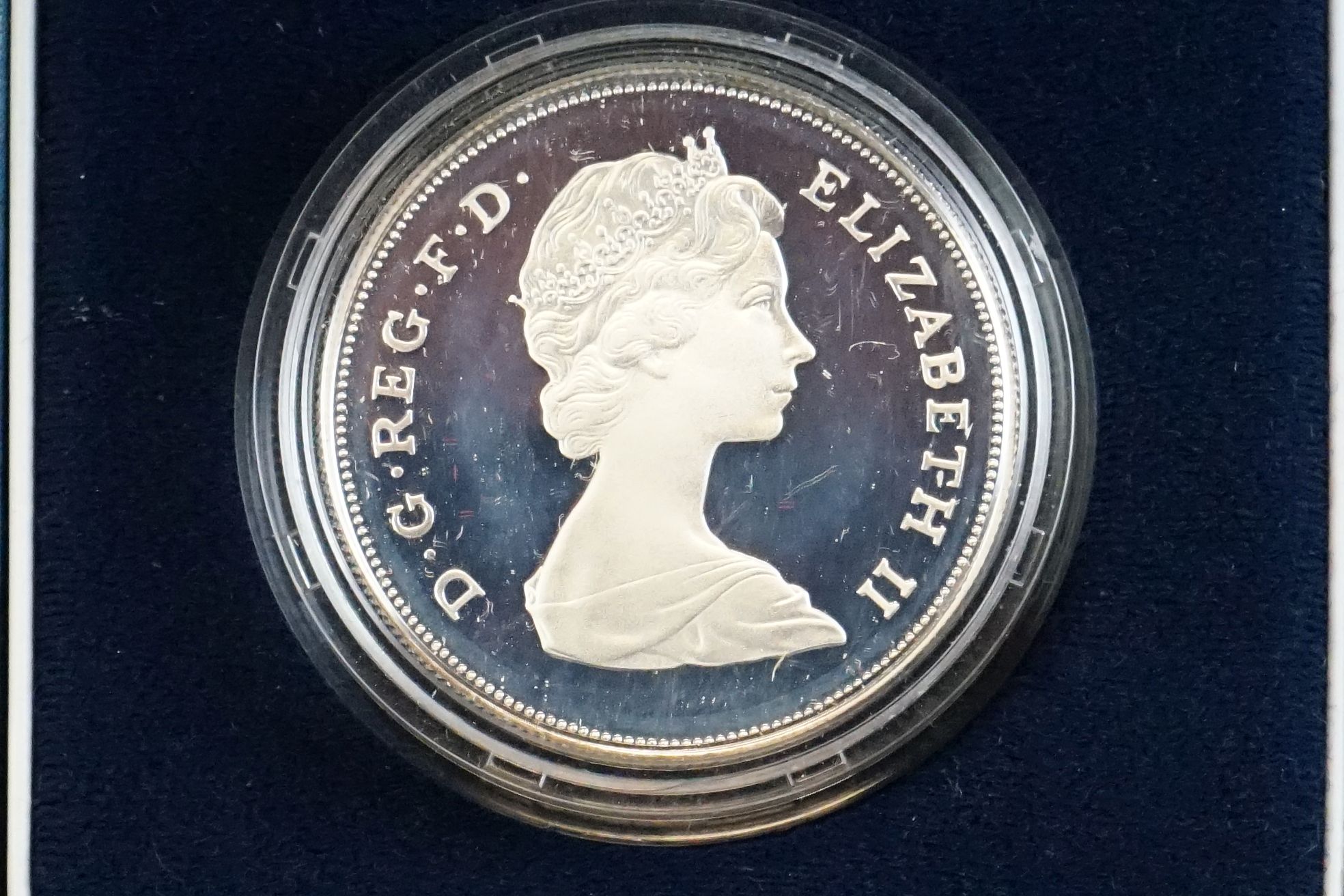 A collection of five cased silver proof coins to include the 2012 Queens Diamond Jubilee crown, 1995 - Image 3 of 13