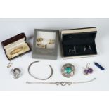 Collection of Jewellery including Sterling Silver Hardstone Brooch, 2 x Mizpah Brooches, Bangle