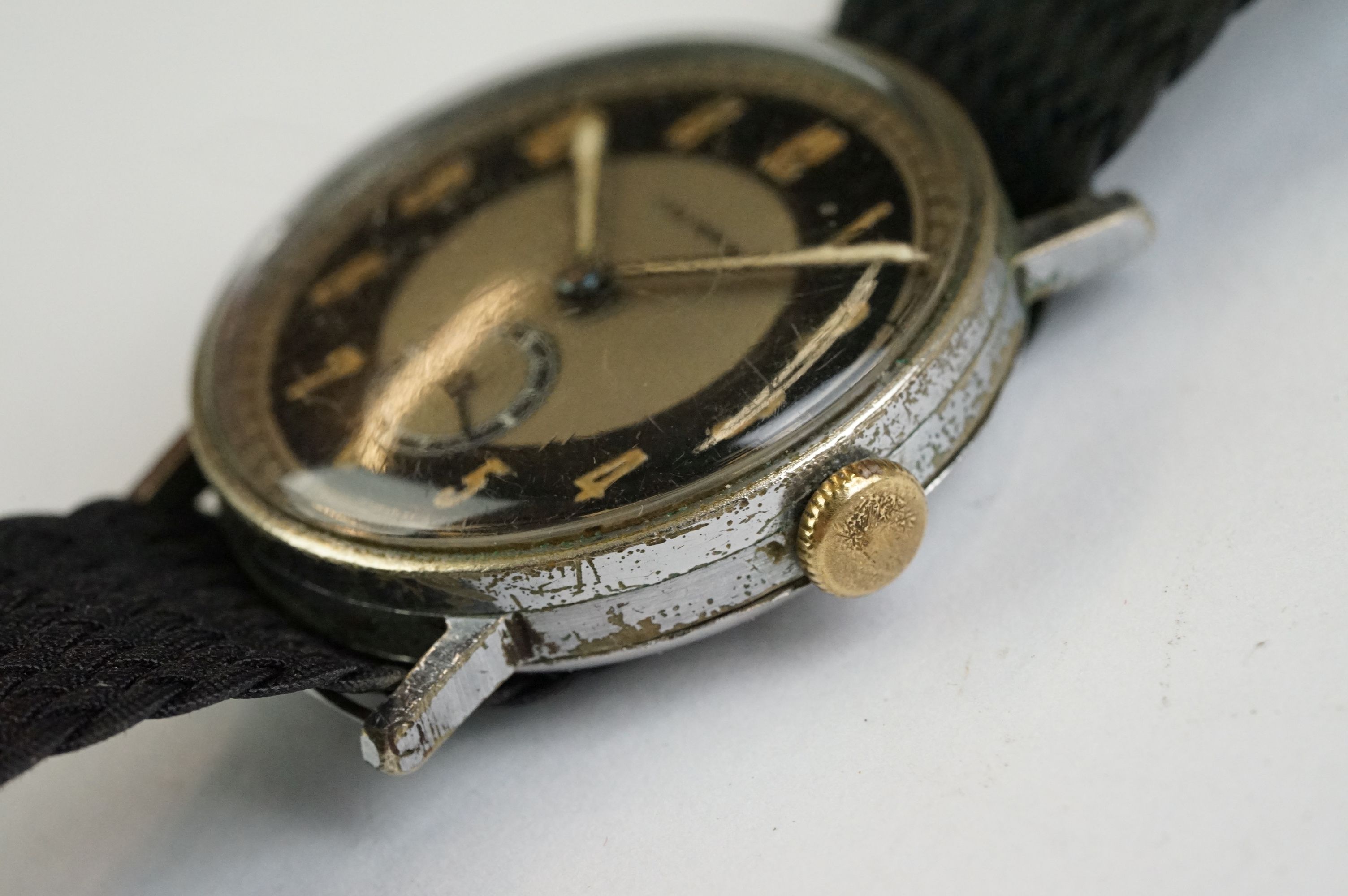 WW2 period Victoria military watch - Image 2 of 9